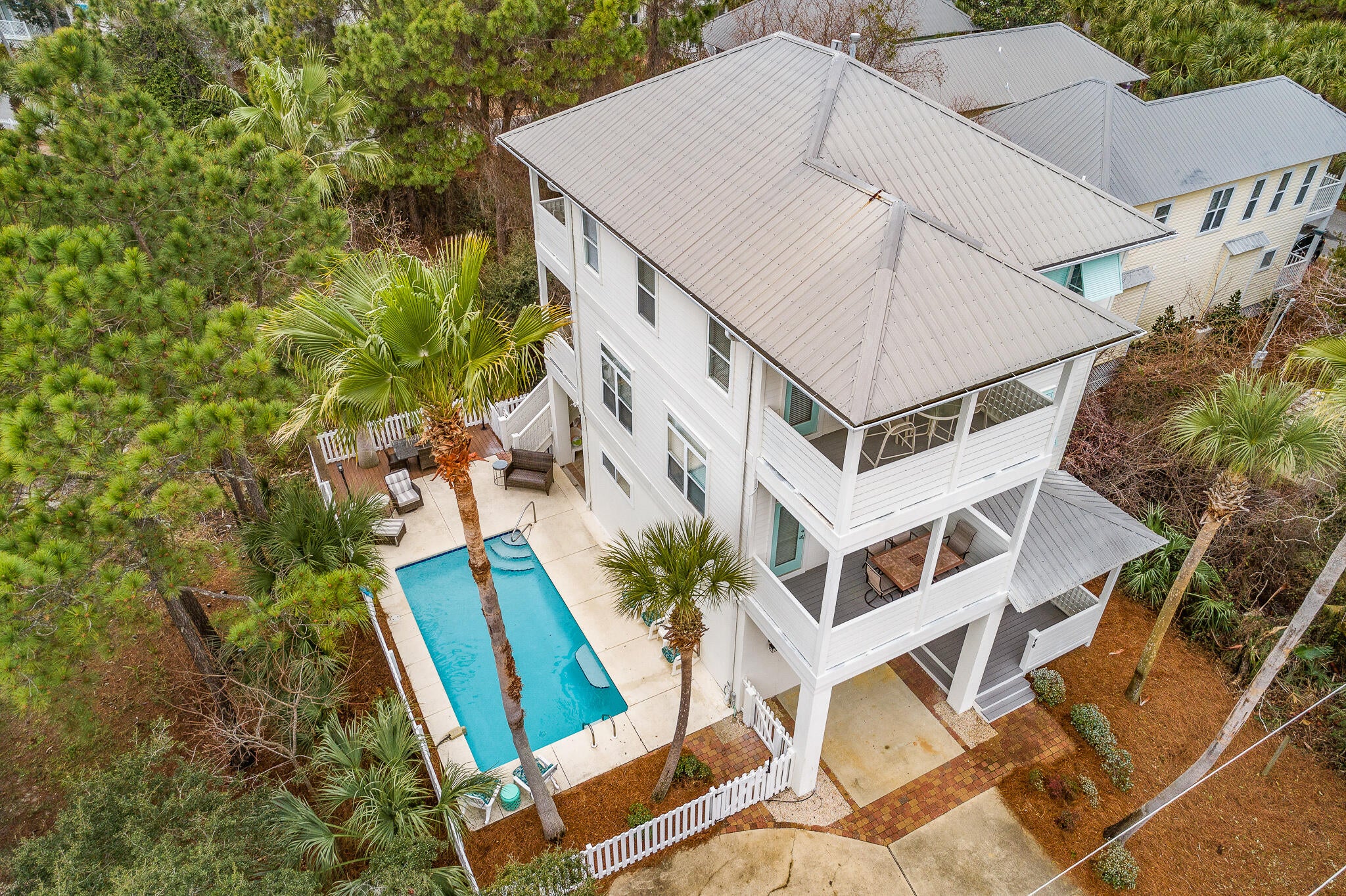 76 Gulfview Heights Street