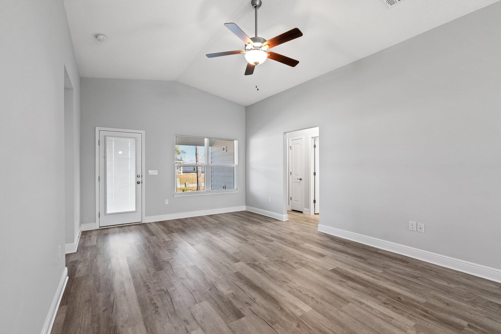 RIVERWALK PH I - Residential Lease