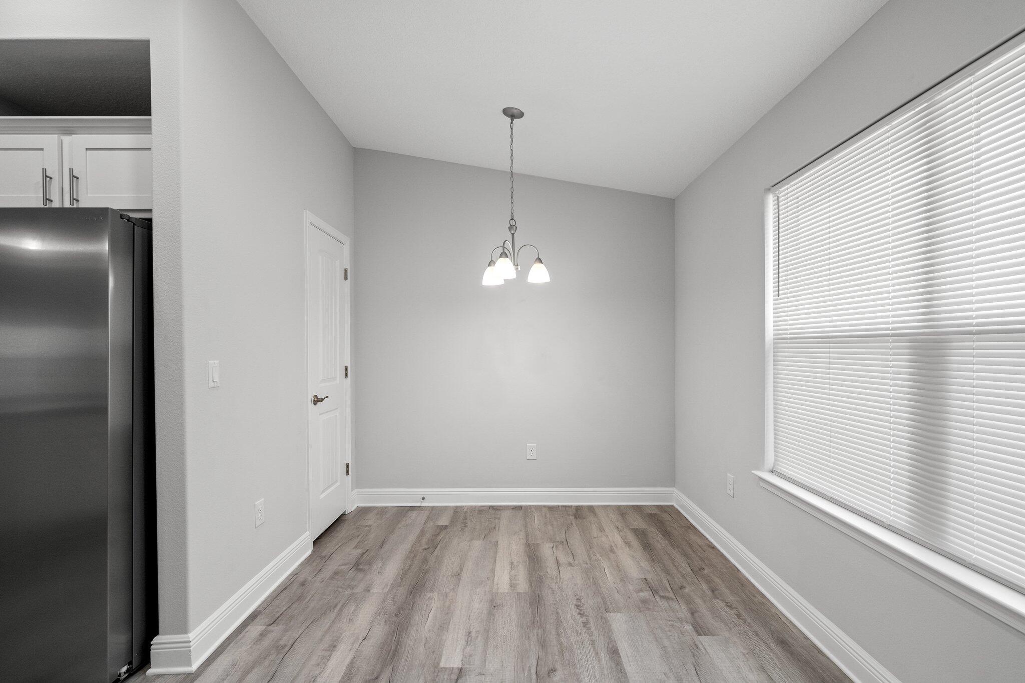 RIVERWALK PH I - Residential Lease