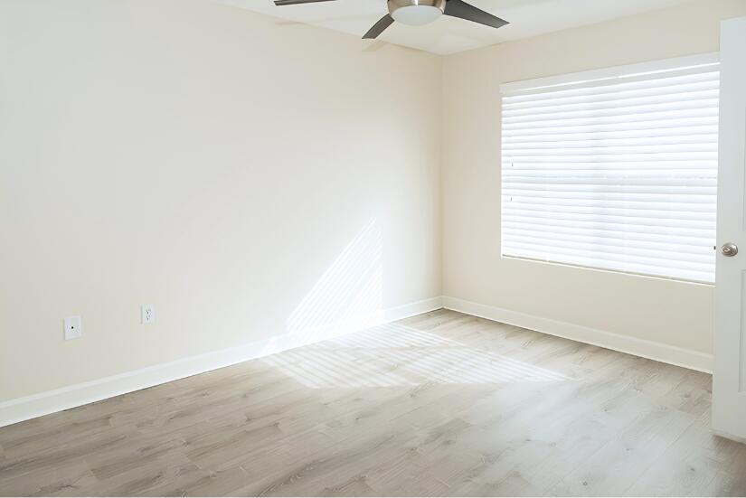 PELICAN PLACE T/H WEST - Residential Lease