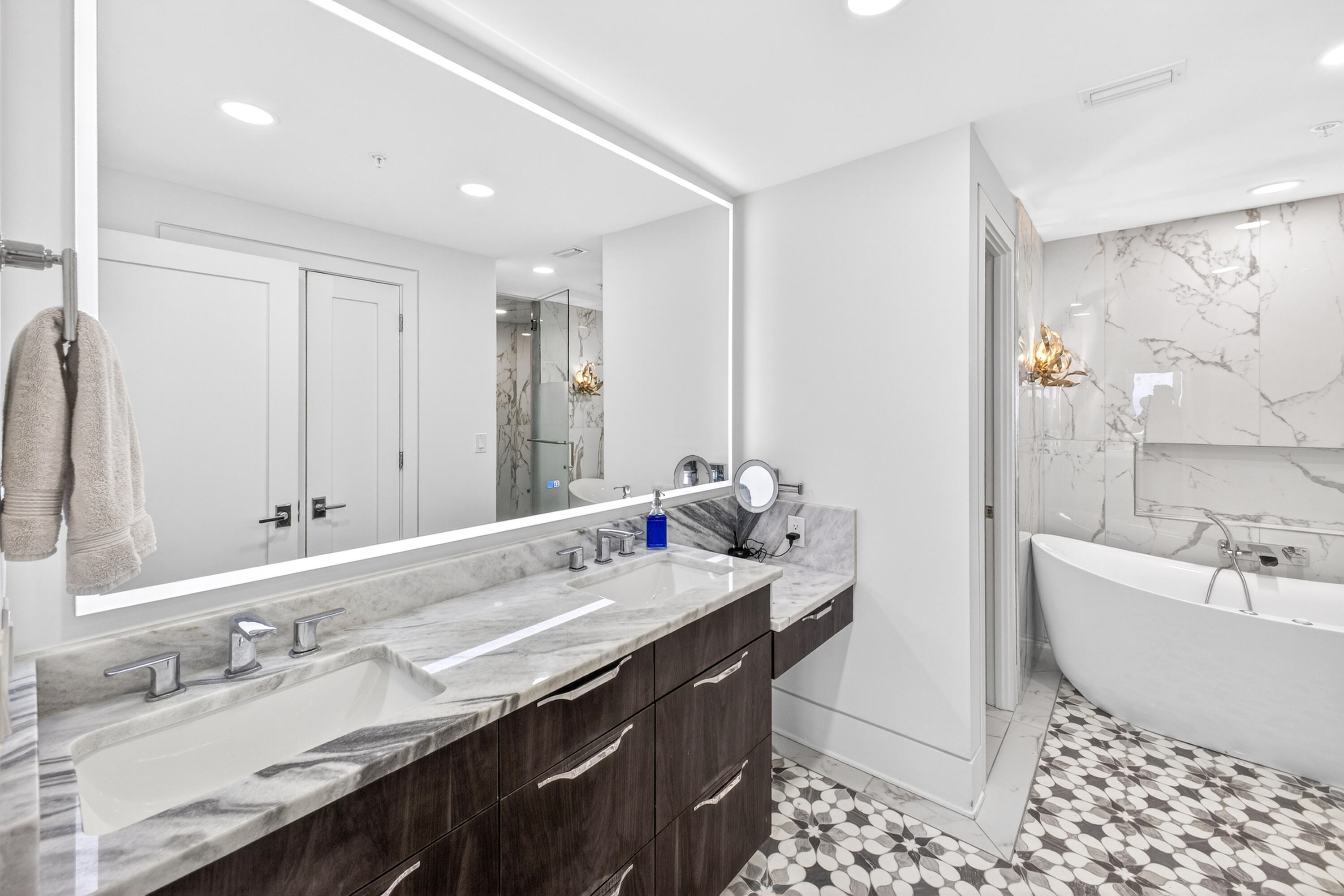 SOUTHWINDS III AT SANDESTIN - Residential