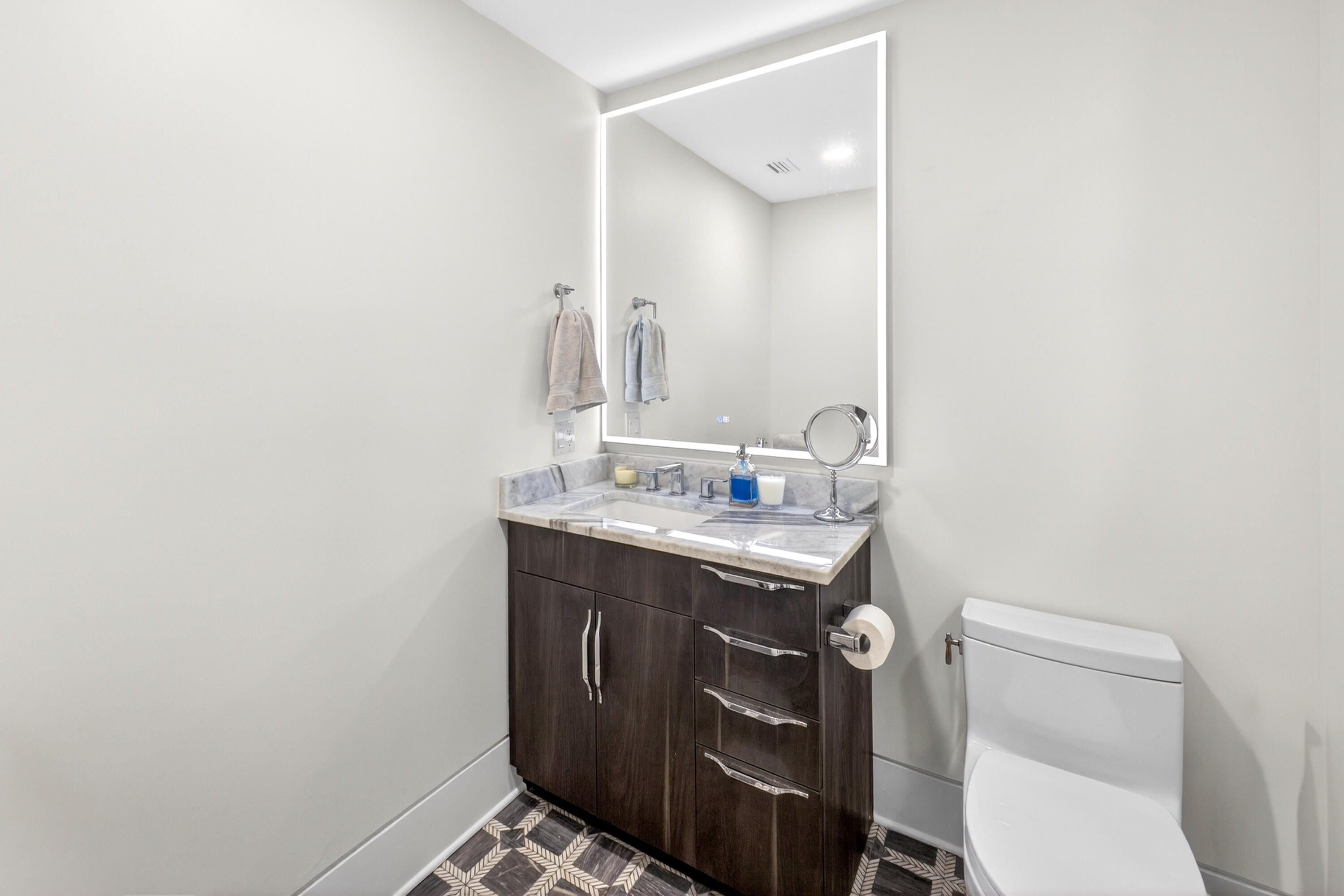 SOUTHWINDS III AT SANDESTIN - Residential