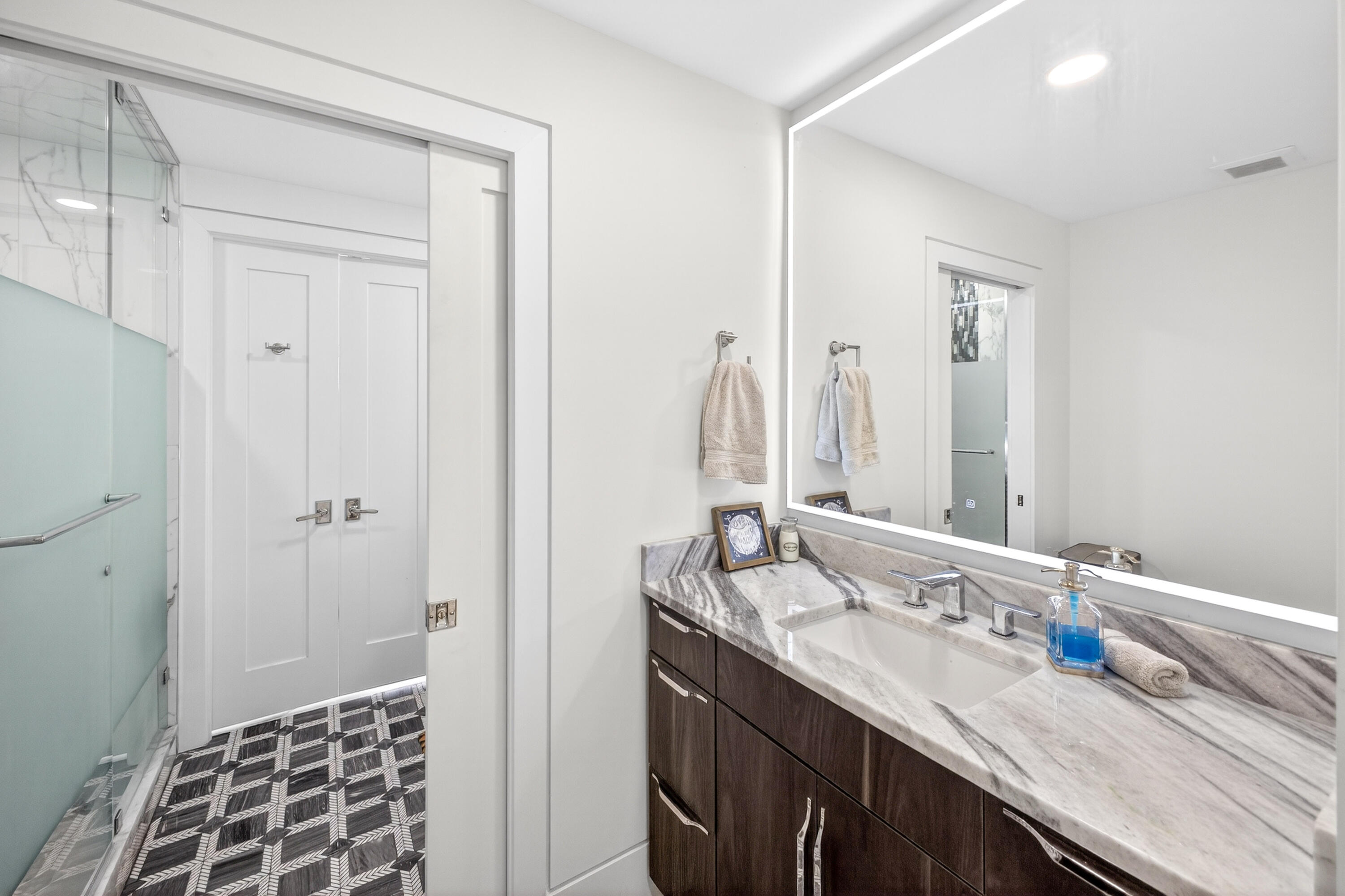 SOUTHWINDS III AT SANDESTIN - Residential