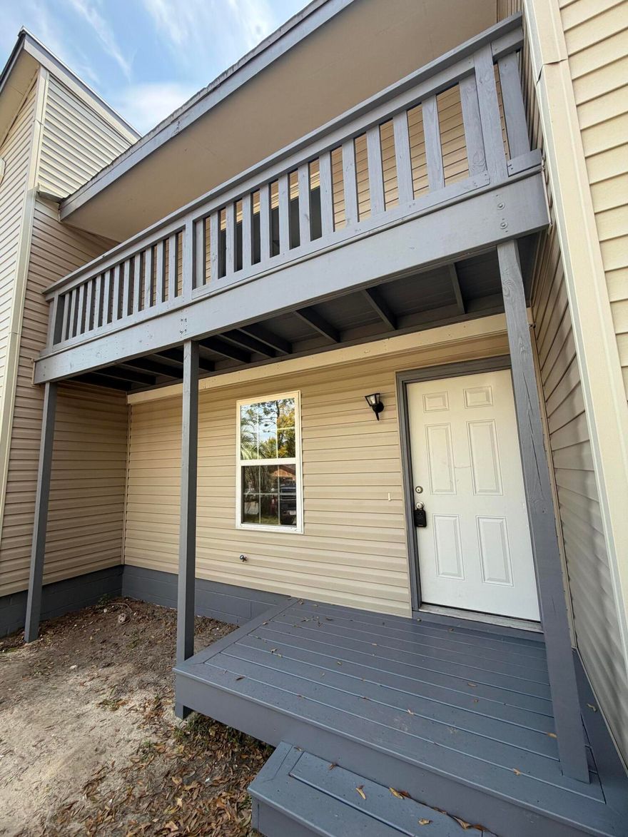 Centrally located 2 bedroom 1.5 bathroom with washer and dryer connections in Crestview, FL. This is a 2-story end unit with a large, shared backyard that is maintained by the landlords. LVP flooring in bedrooms and bathrooms with tile throughout the rest of the house. Many upgrades have been done.