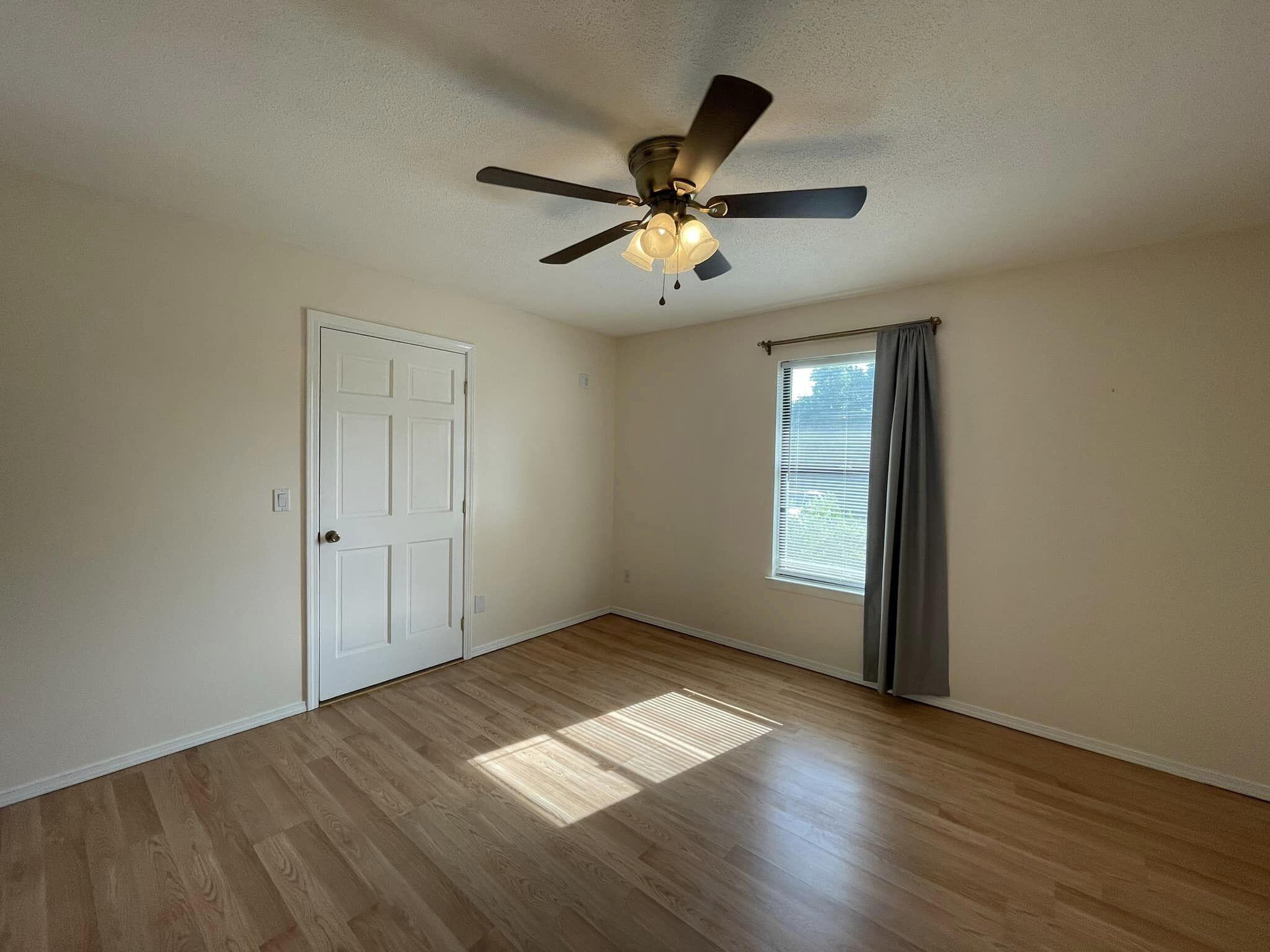 LAKE JUNIPER ESTATES UNIT 3 - Residential Lease