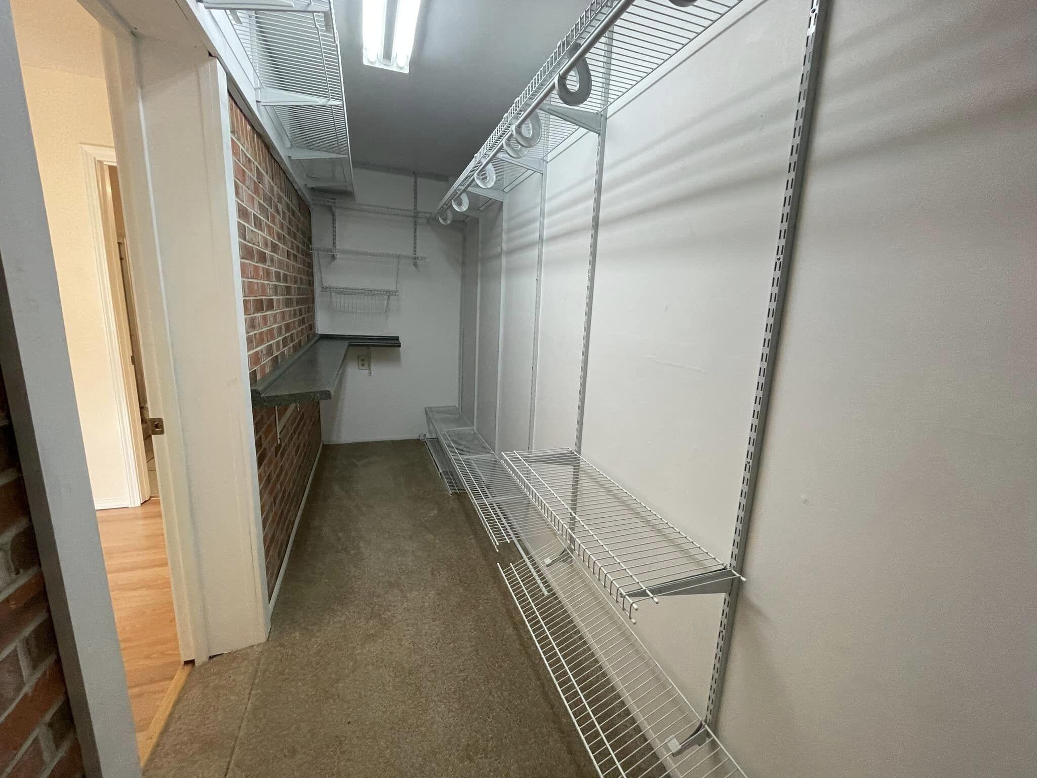 LAKE JUNIPER ESTATES UNIT 3 - Residential Lease