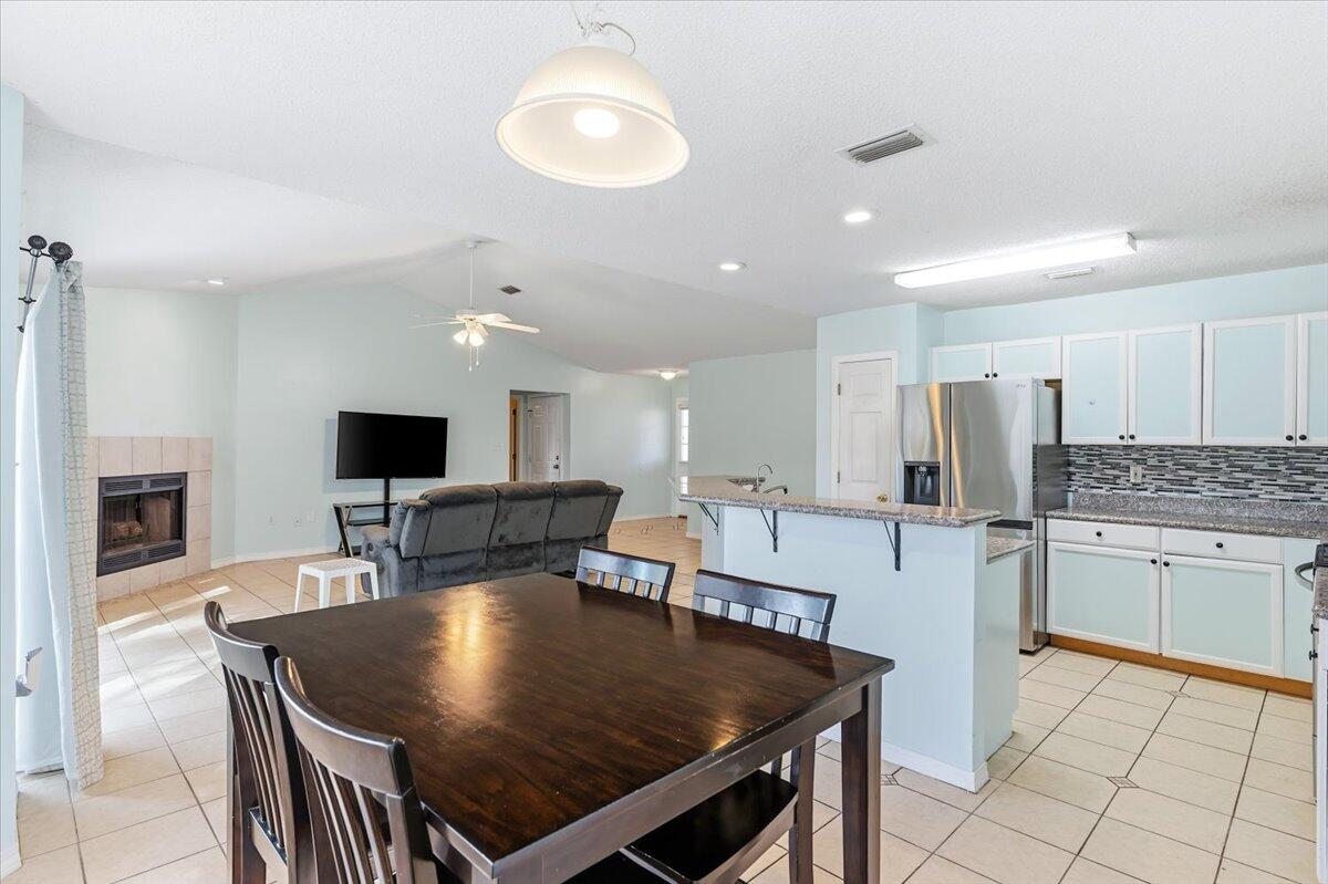 HOLLEY BY THE SEA - Residential