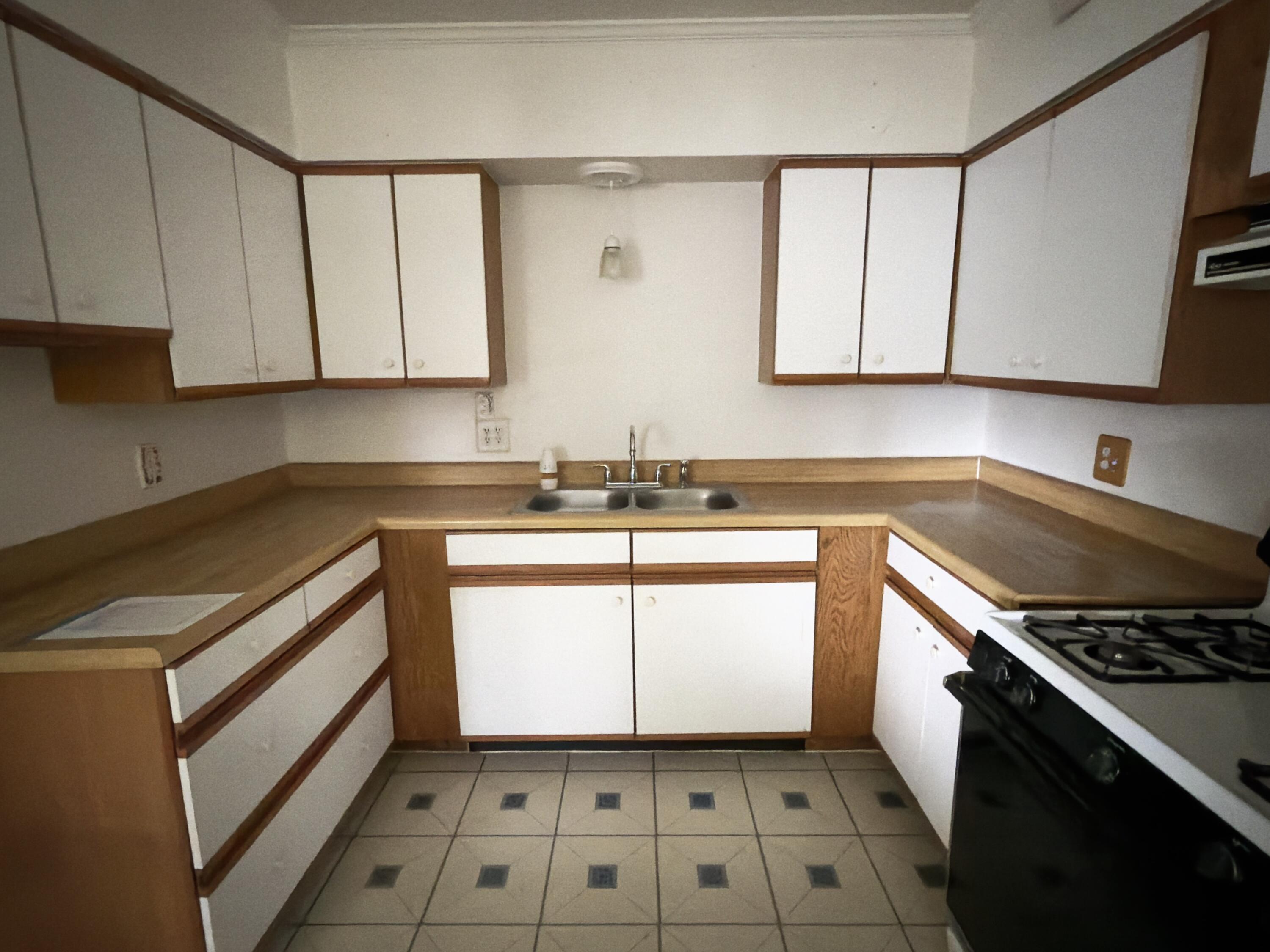 CRESCENT LAKE - Residential