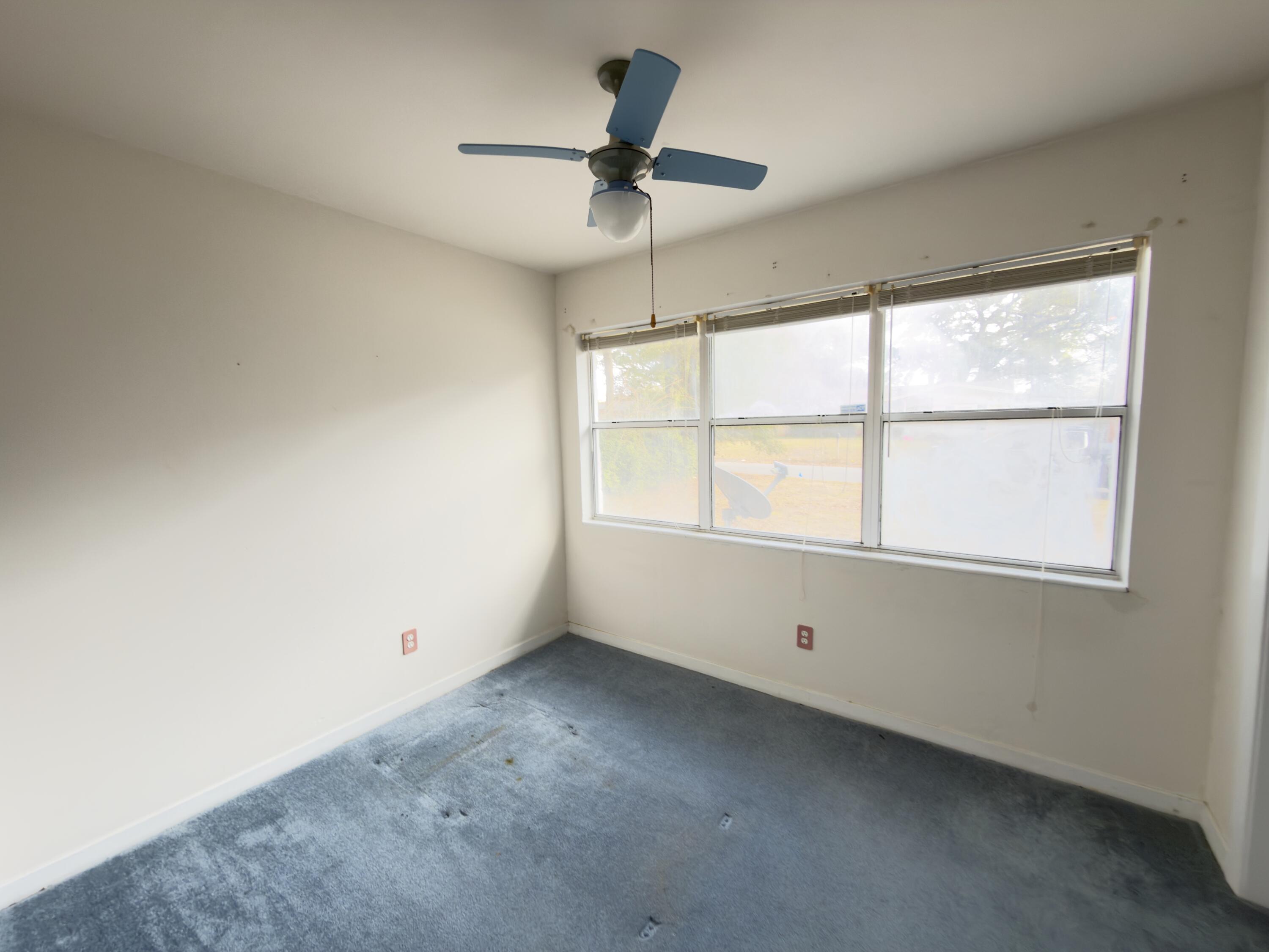 CRESCENT LAKE - Residential