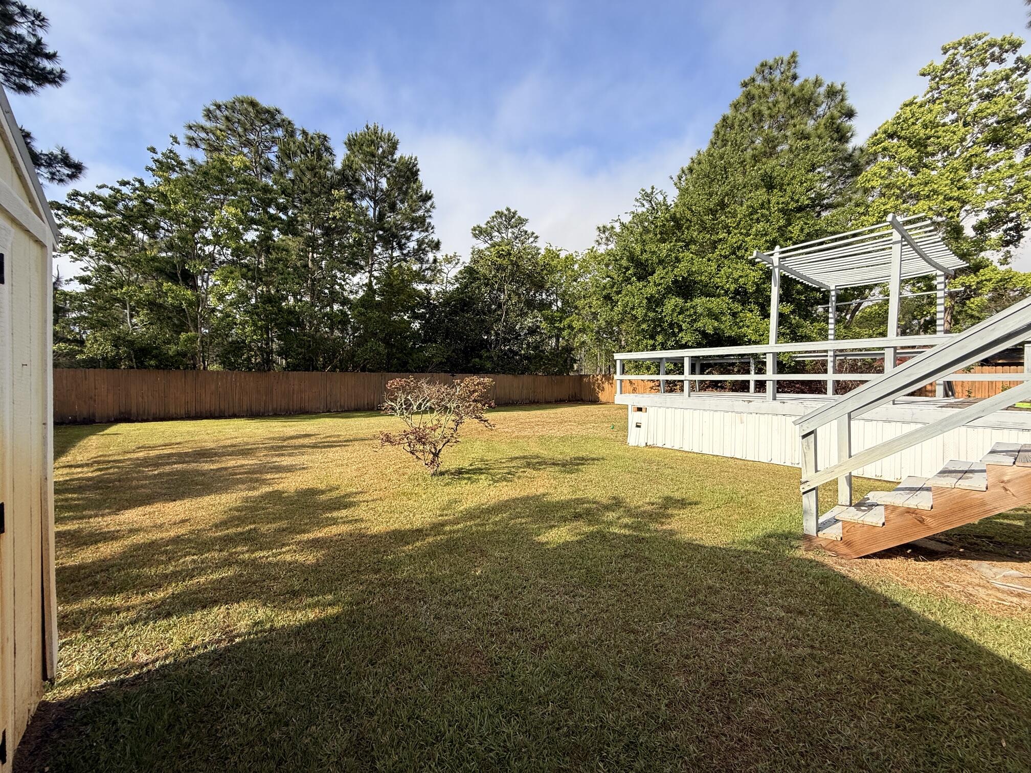 BAYOU PINES UNREC 1ST ADDN - Residential