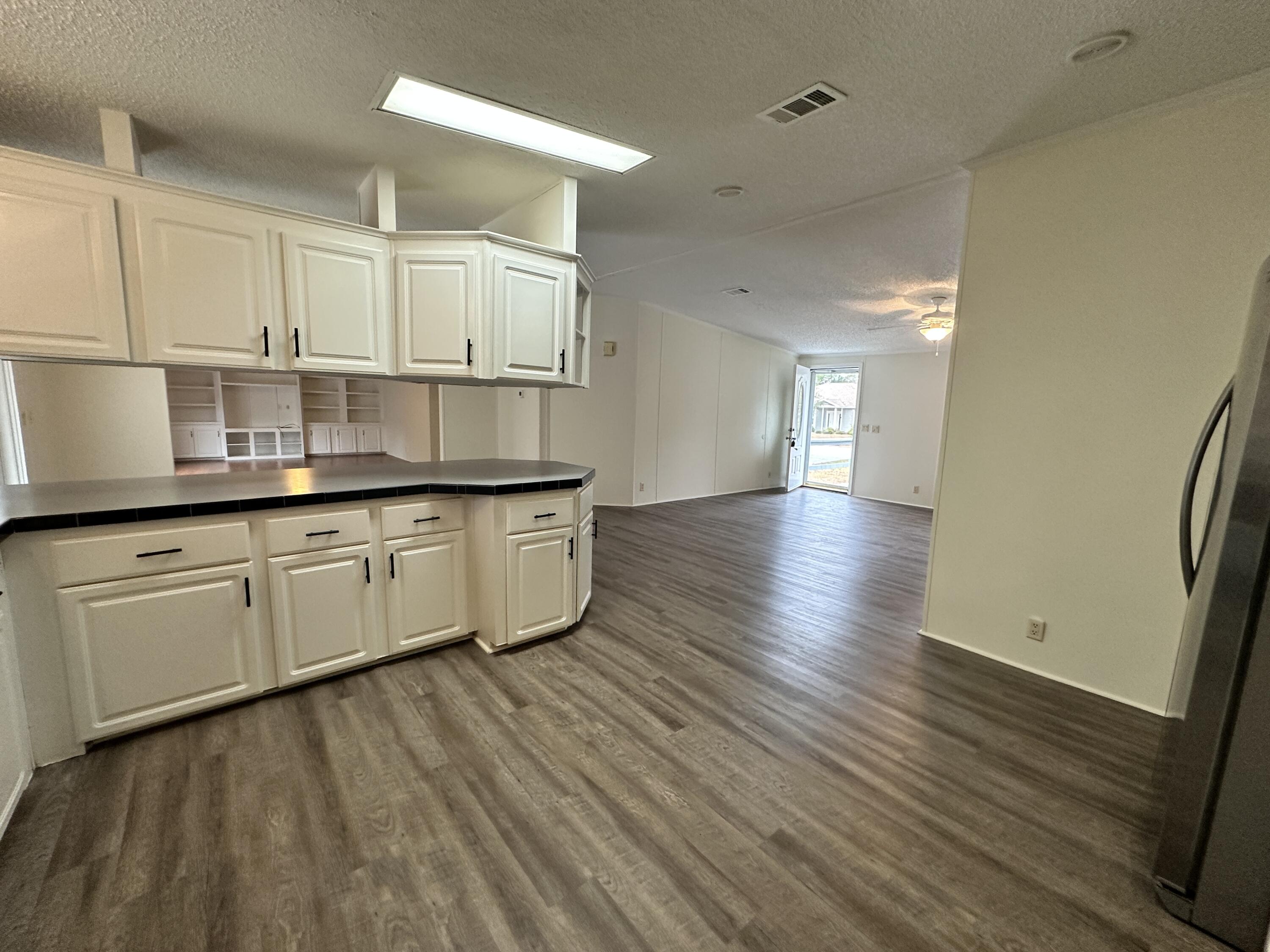 BAYOU PINES UNREC 1ST ADDN - Residential