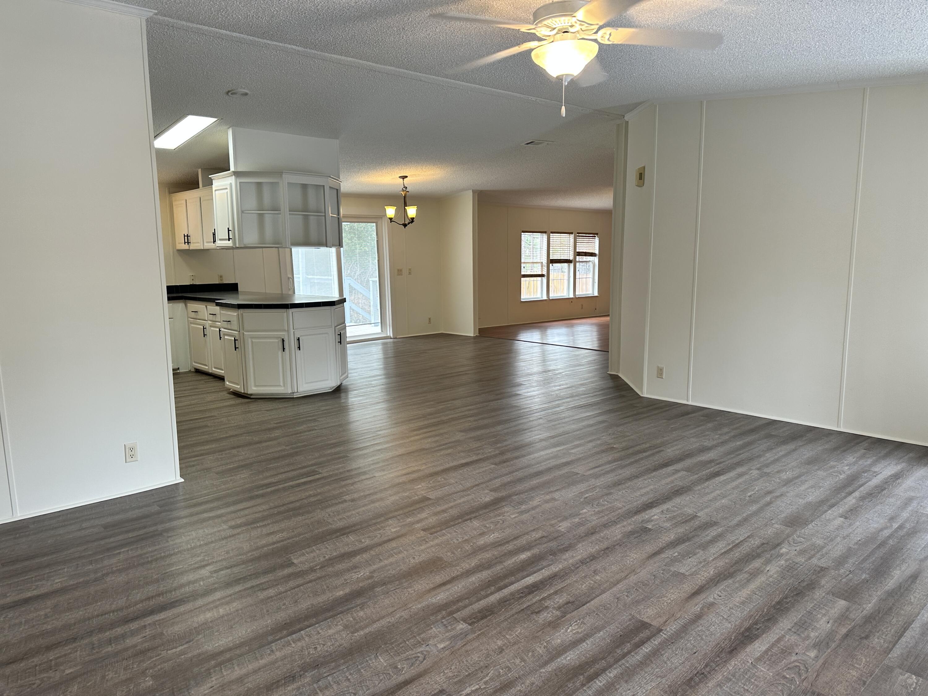 BAYOU PINES UNREC 1ST ADDN - Residential