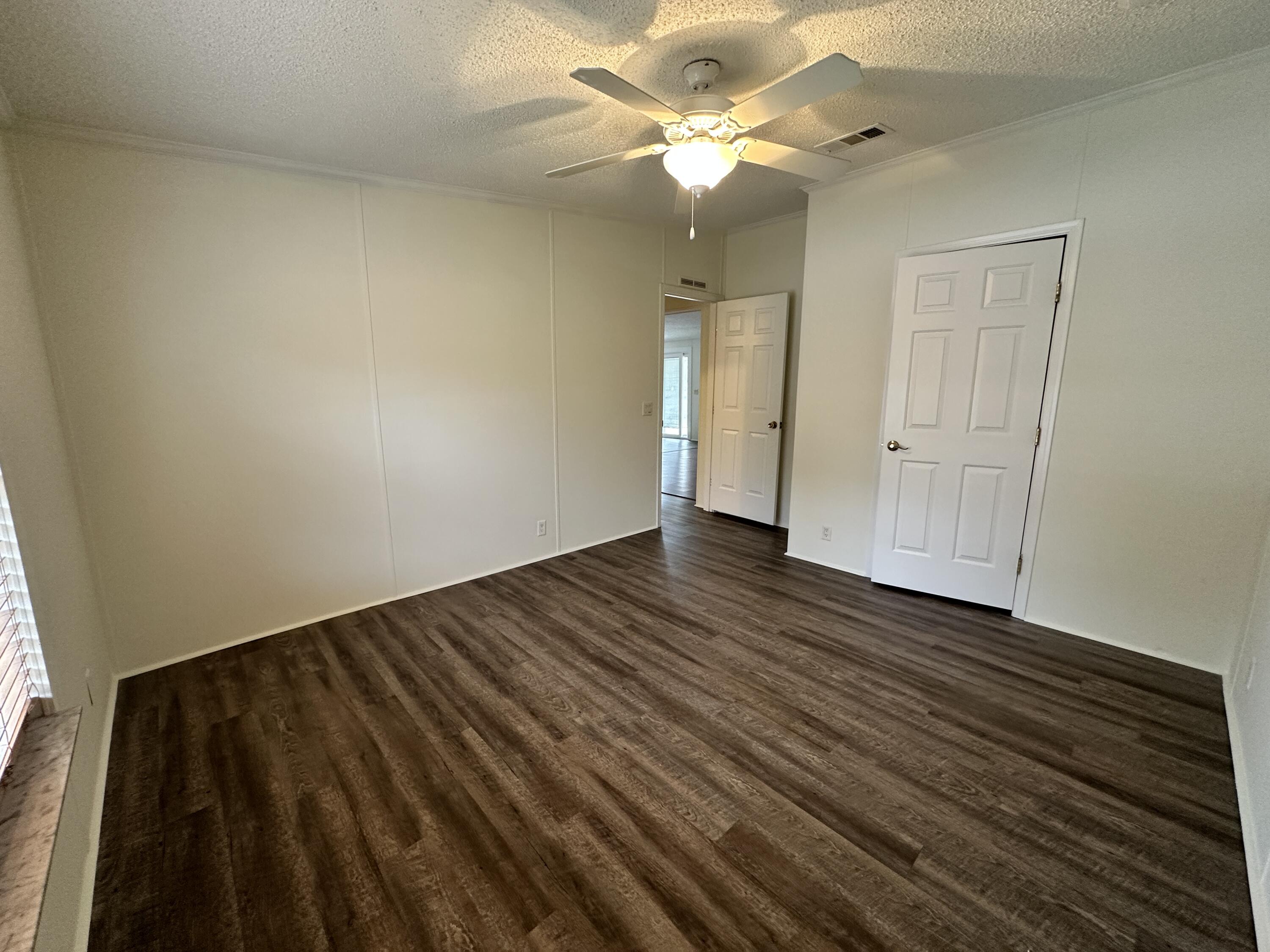 BAYOU PINES UNREC 1ST ADDN - Residential