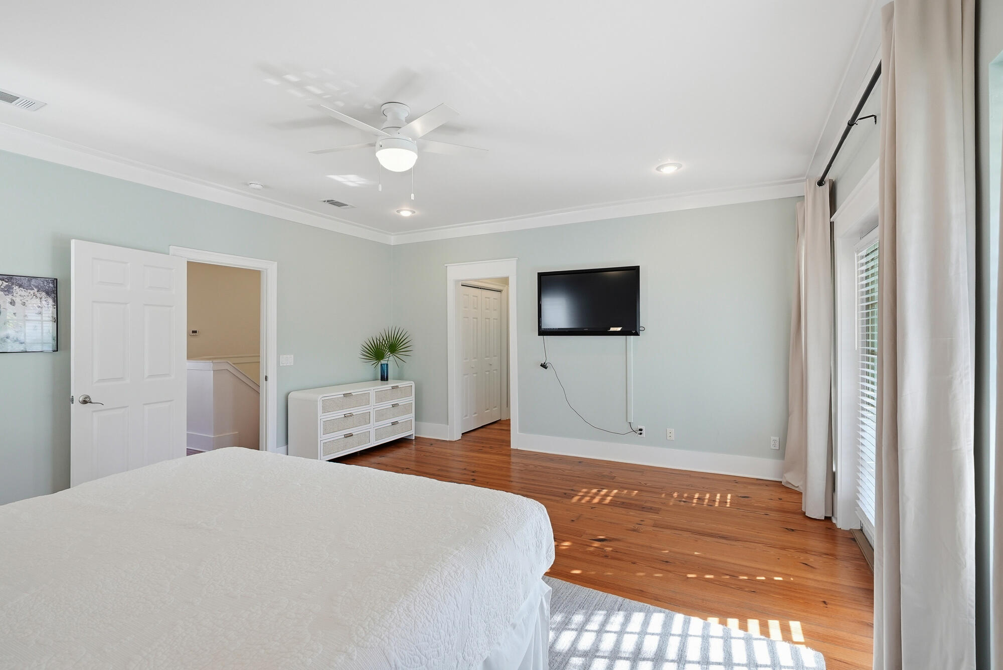 EMERALD WATERS VILLAGE - Residential