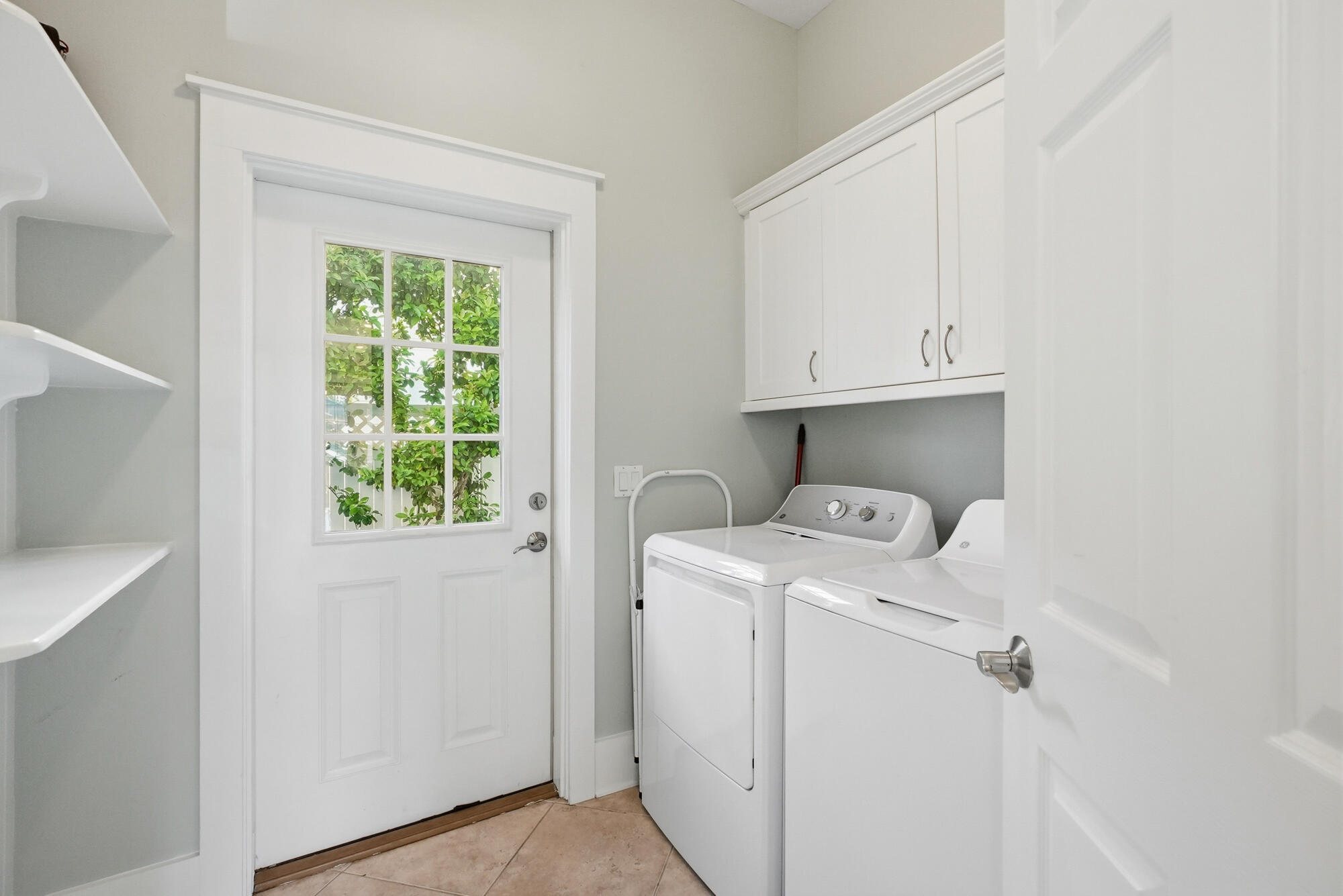 EMERALD WATERS VILLAGE - Residential