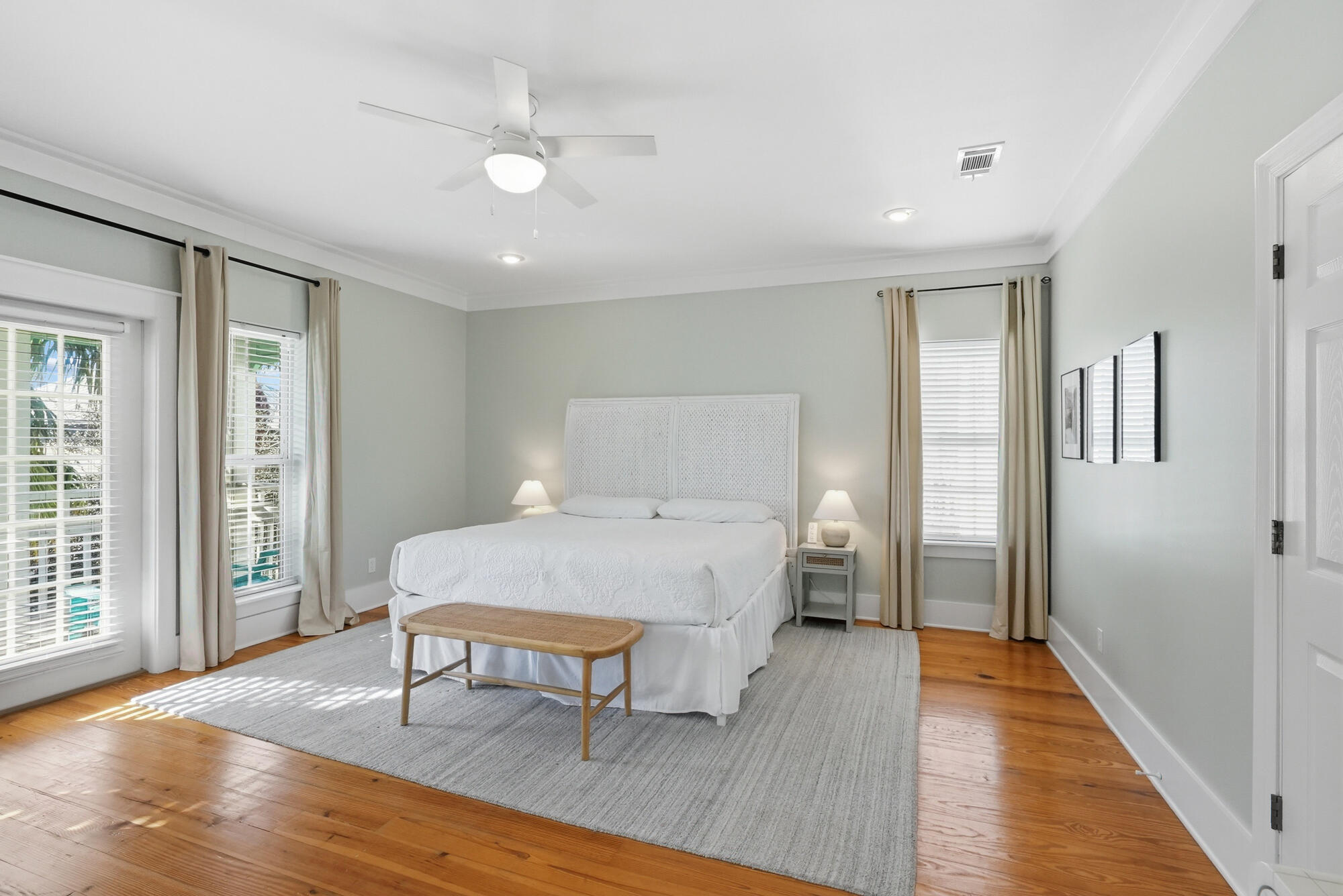 EMERALD WATERS VILLAGE - Residential