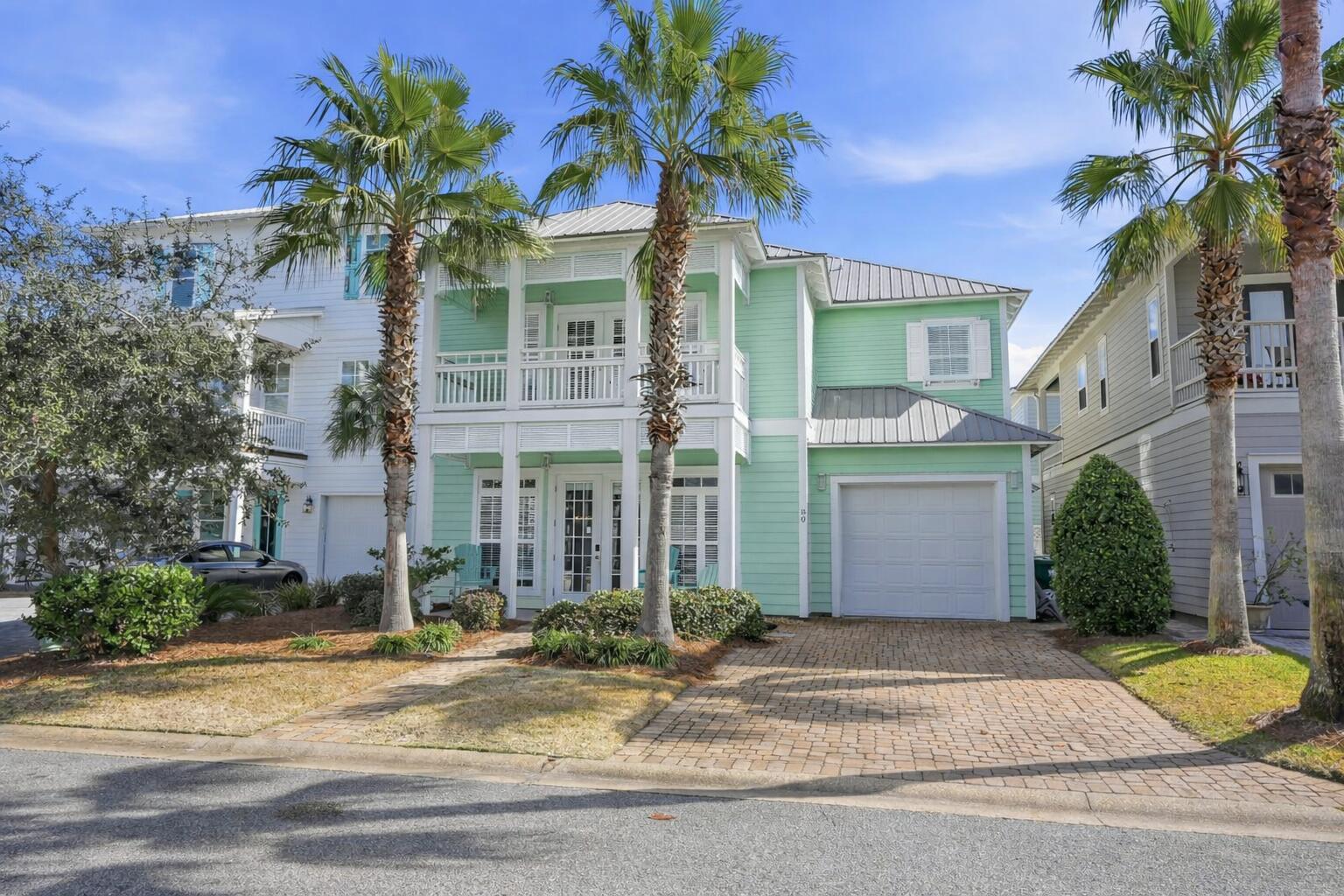 EMERALD WATERS VILLAGE - Residential