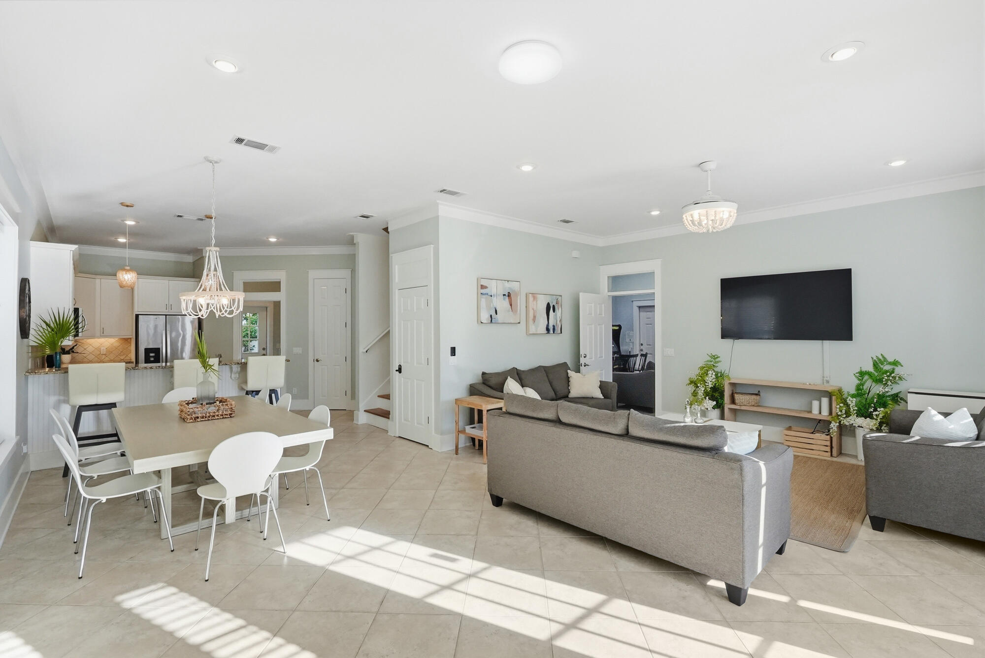 EMERALD WATERS VILLAGE - Residential