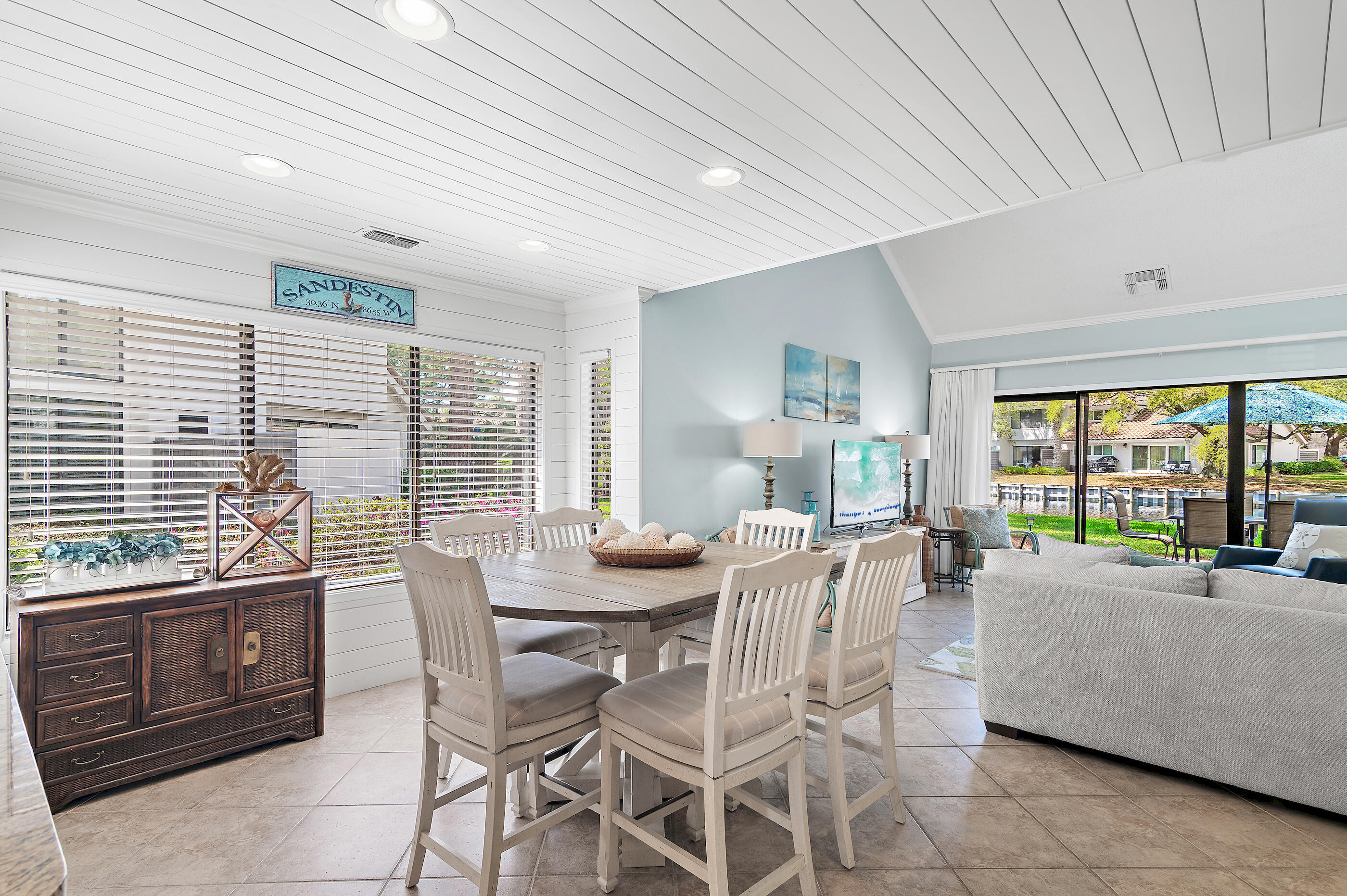 BEACHWALK VILLAS - Residential