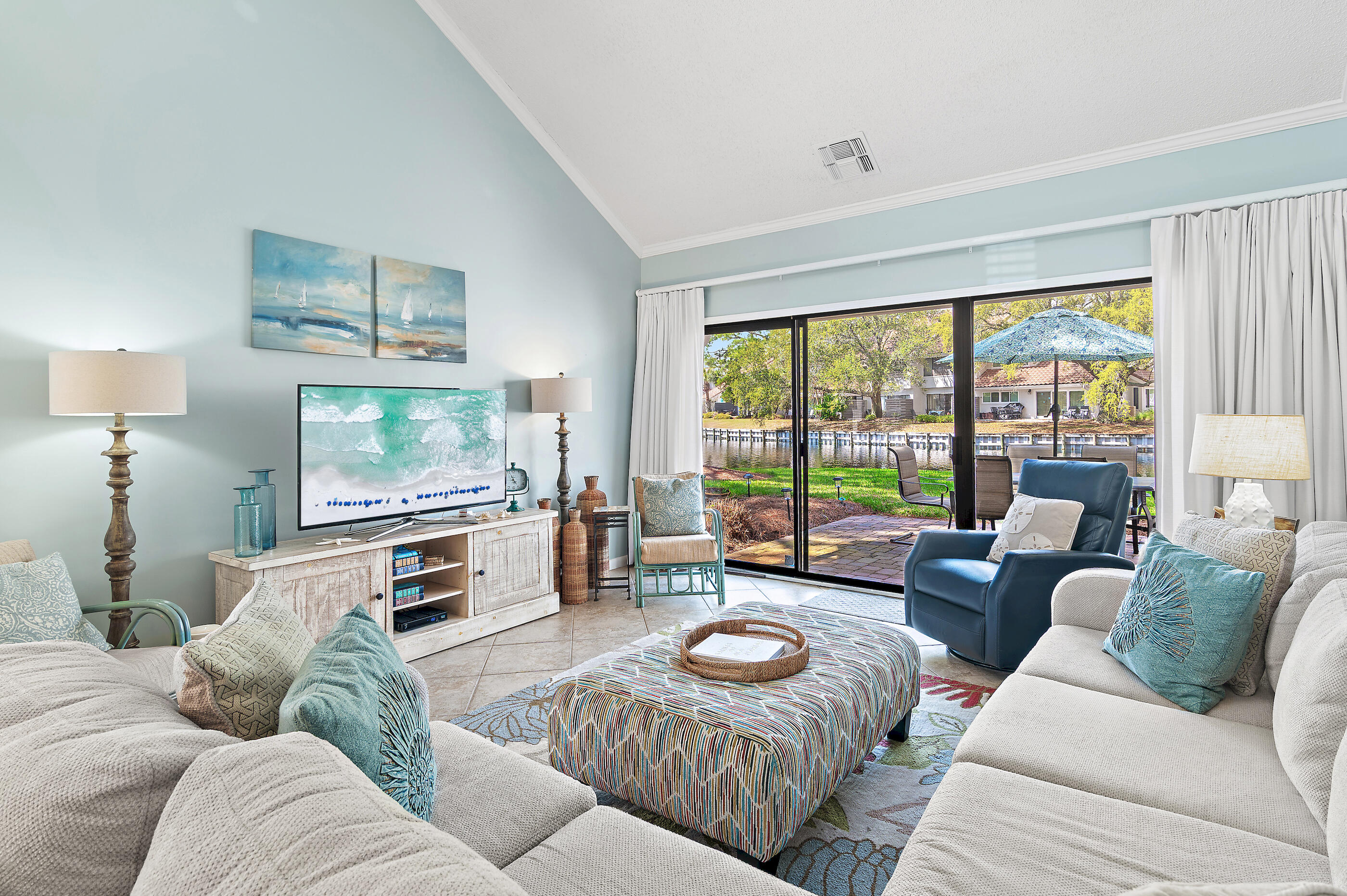 BEACHWALK VILLAS - Residential