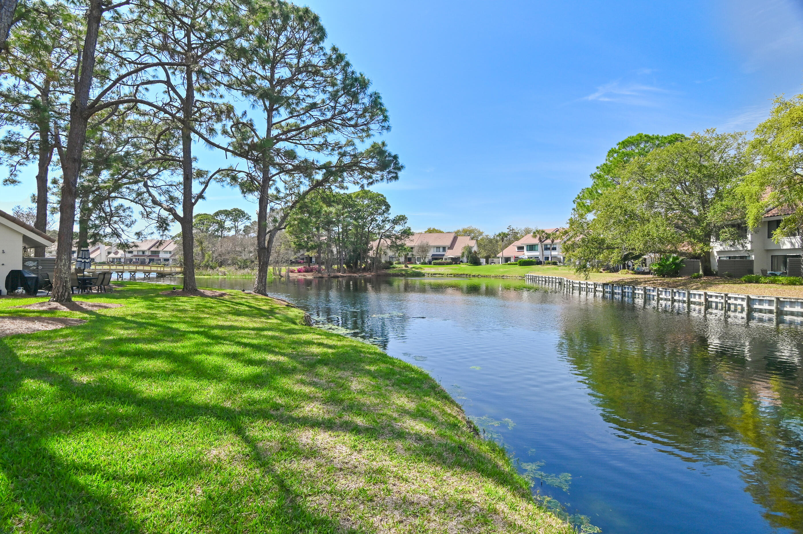 BEACHWALK VILLAS - Residential