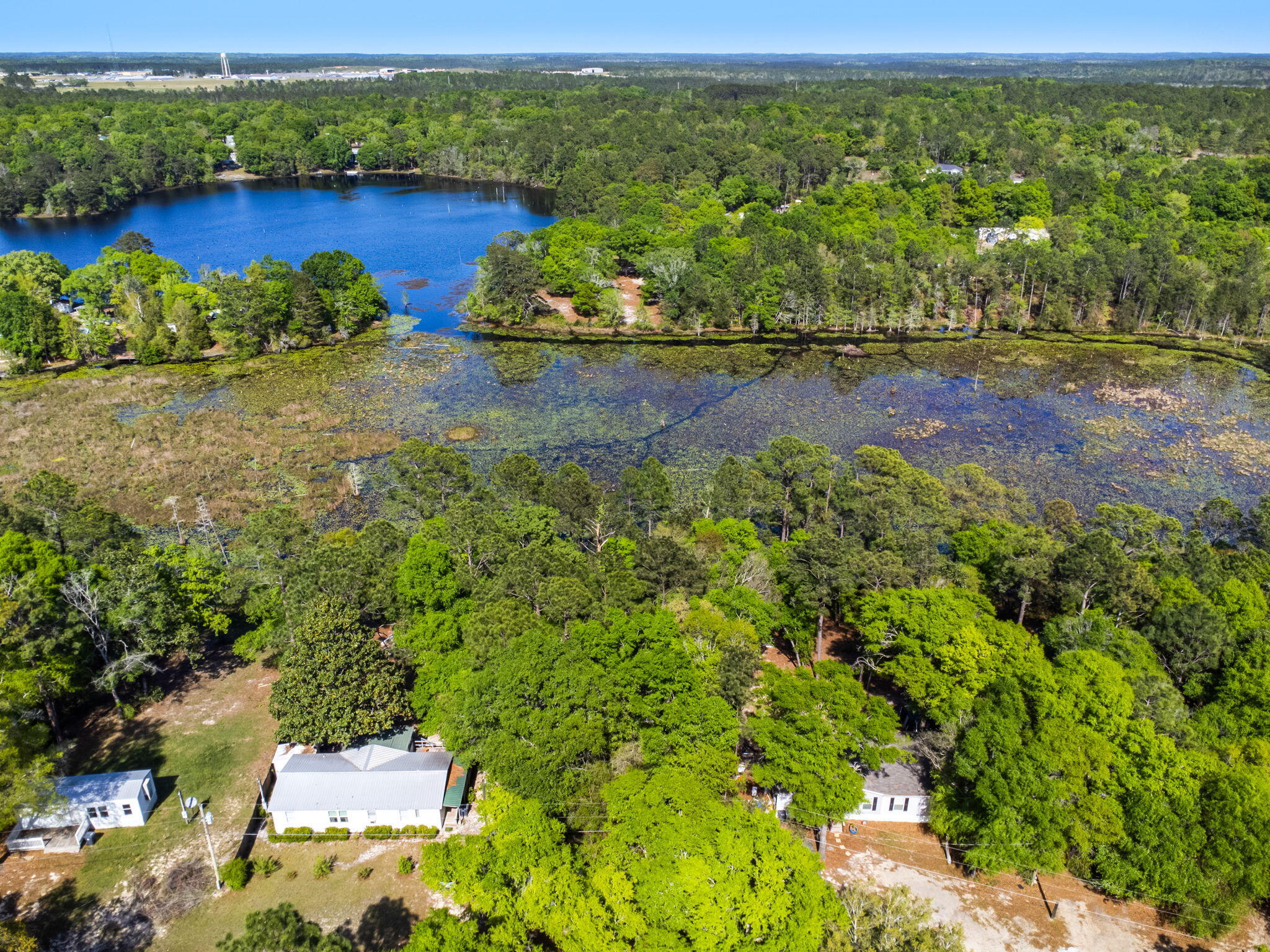 METES & BOUNDS - Land