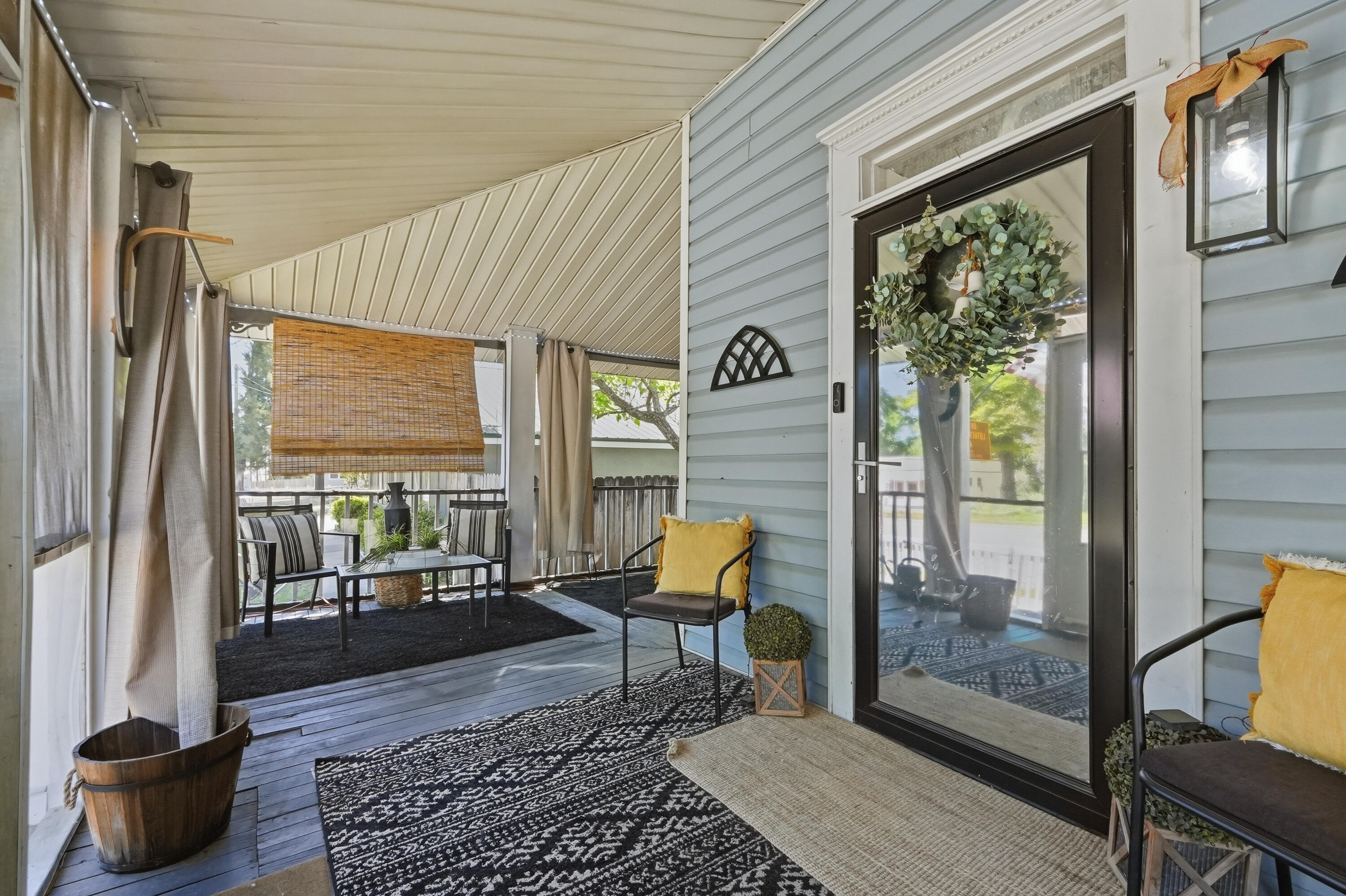 TOWN OF DEFUNIAK SPRINGS - Residential