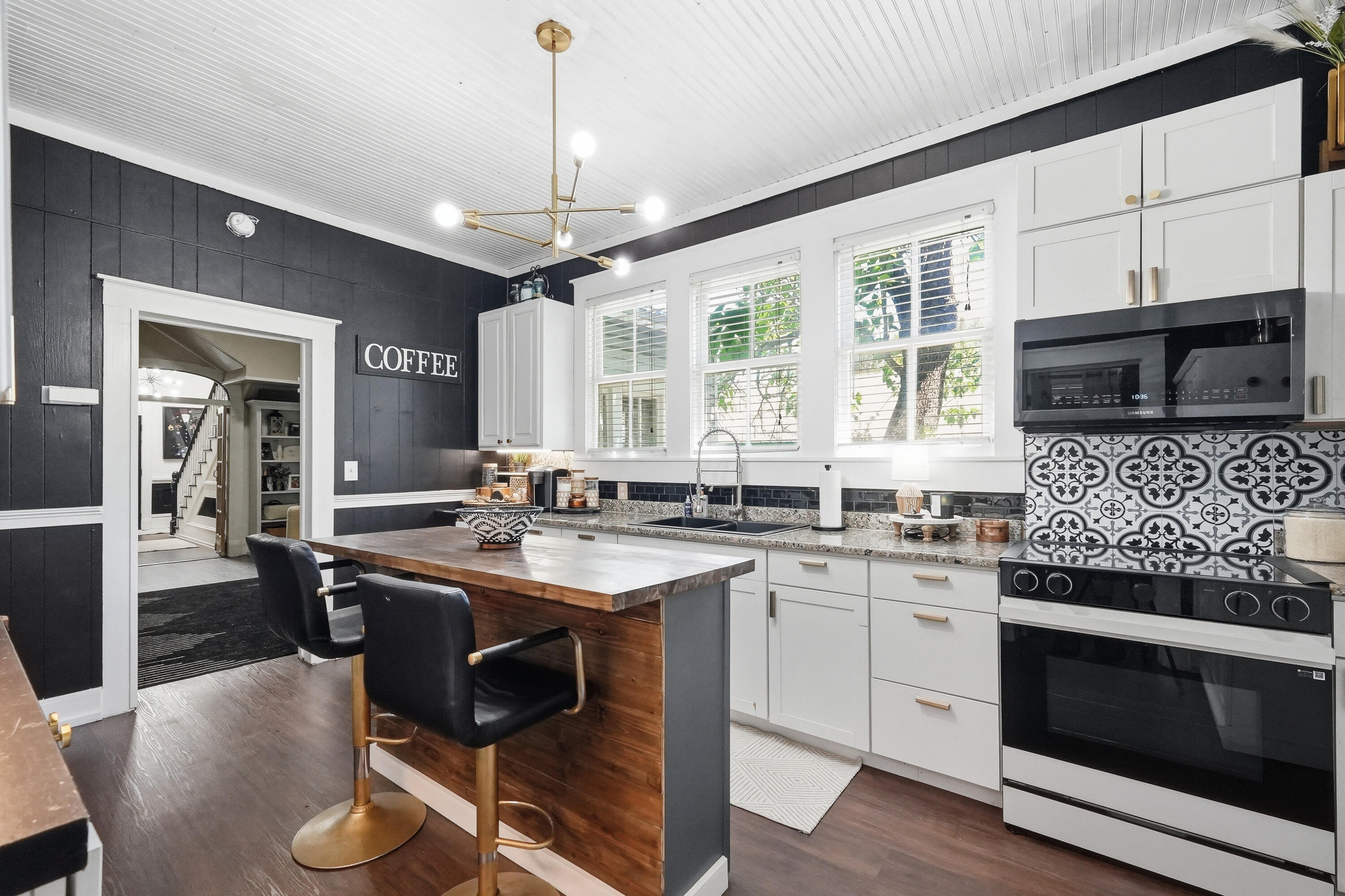 TOWN OF DEFUNIAK SPRINGS - Residential