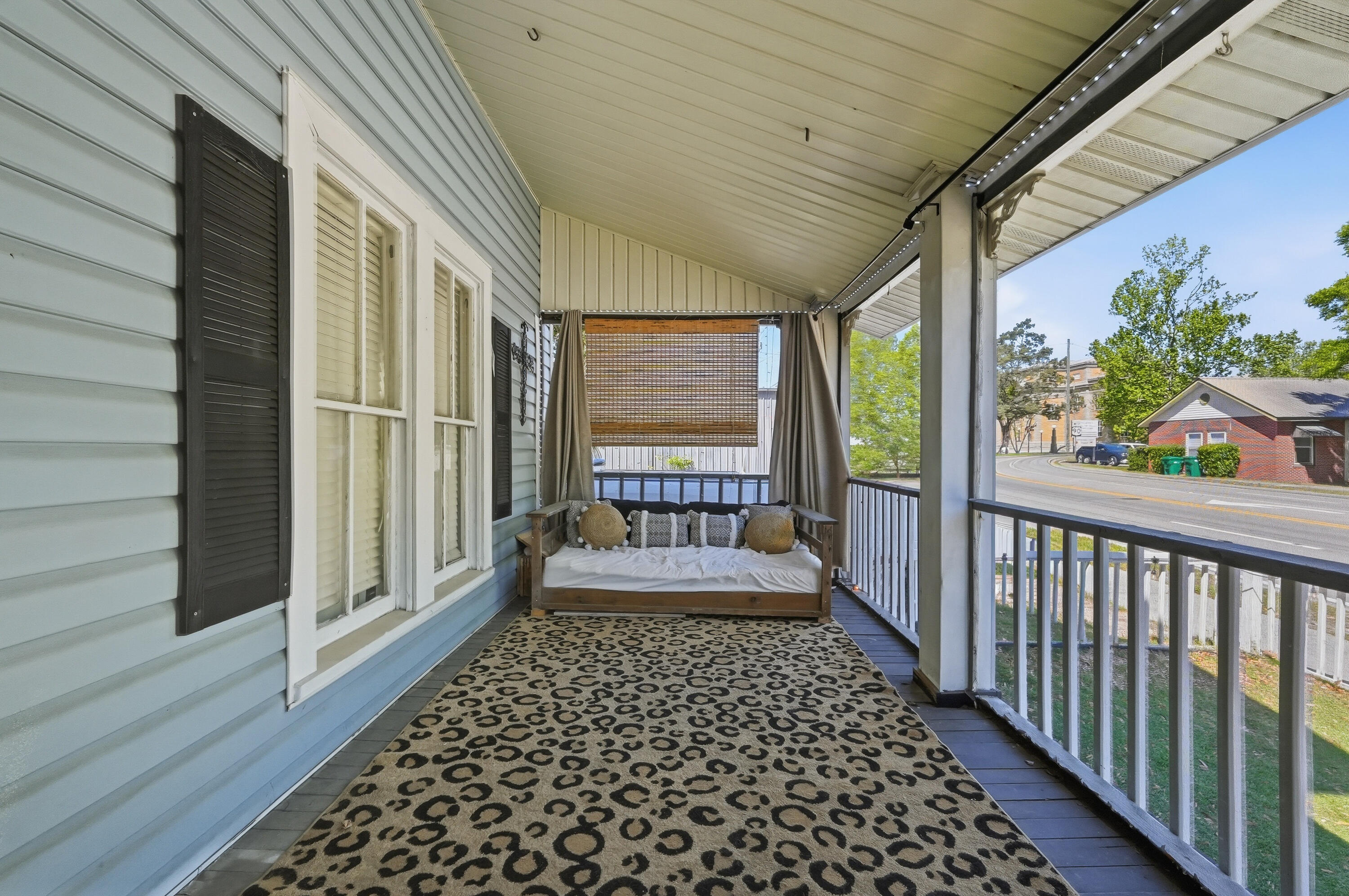 TOWN OF DEFUNIAK SPRINGS - Residential