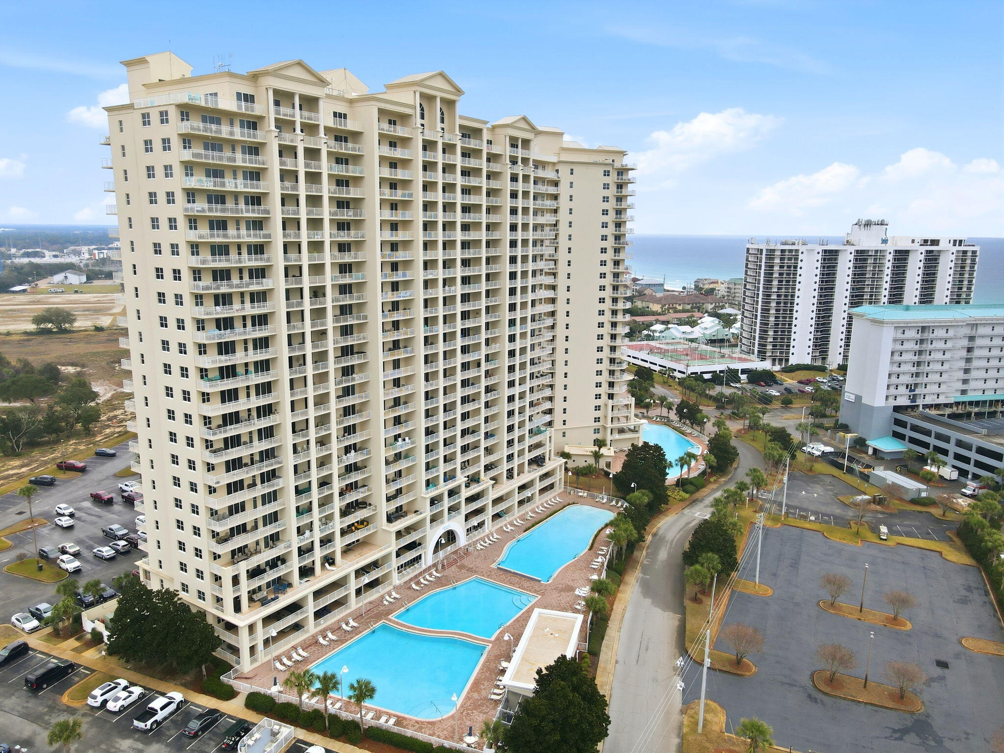 ARIEL DUNES II - Residential