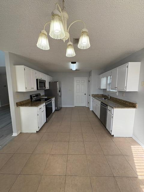 NORTHVIEW ESTATES 1ST ADDN - Residential Lease