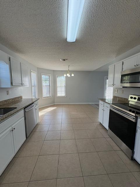 NORTHVIEW ESTATES 1ST ADDN - Residential Lease