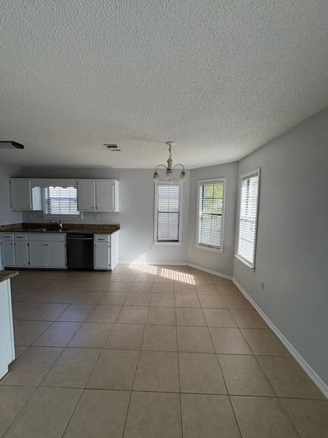 NORTHVIEW ESTATES 1ST ADDN - Residential Lease