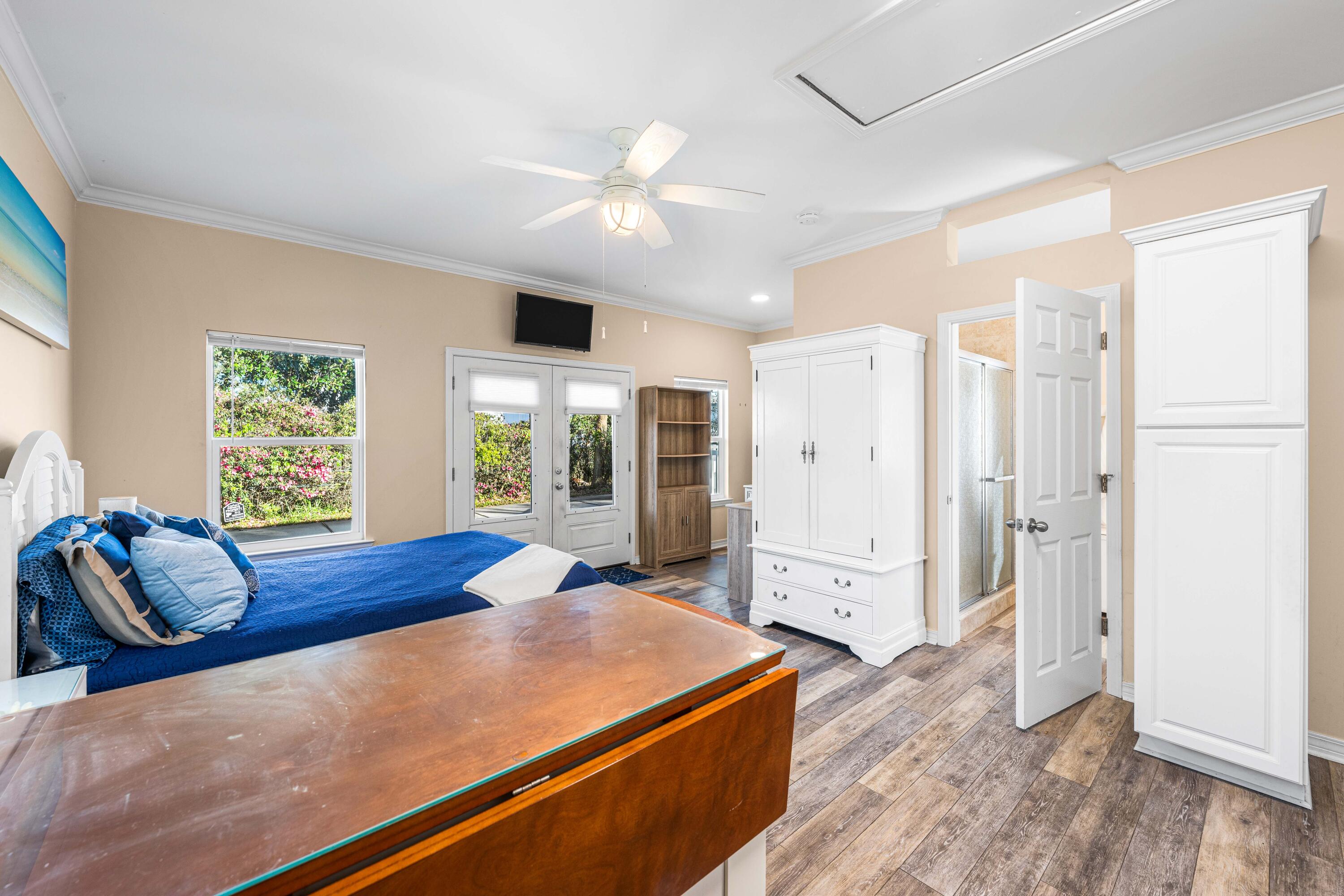 CRYSTAL BEACH - Residential