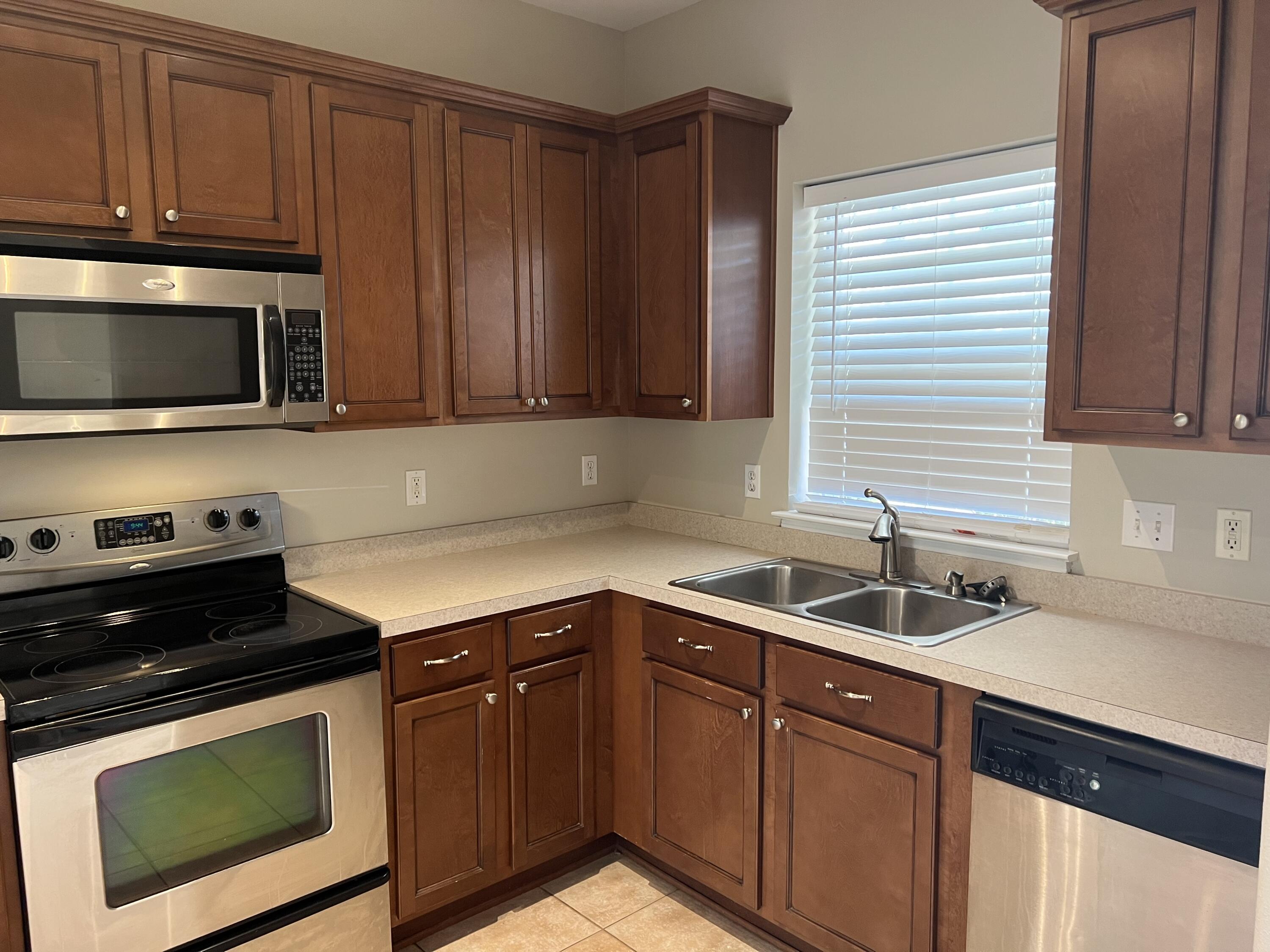 PLANTATION AT SANTA ROSA - Residential Lease