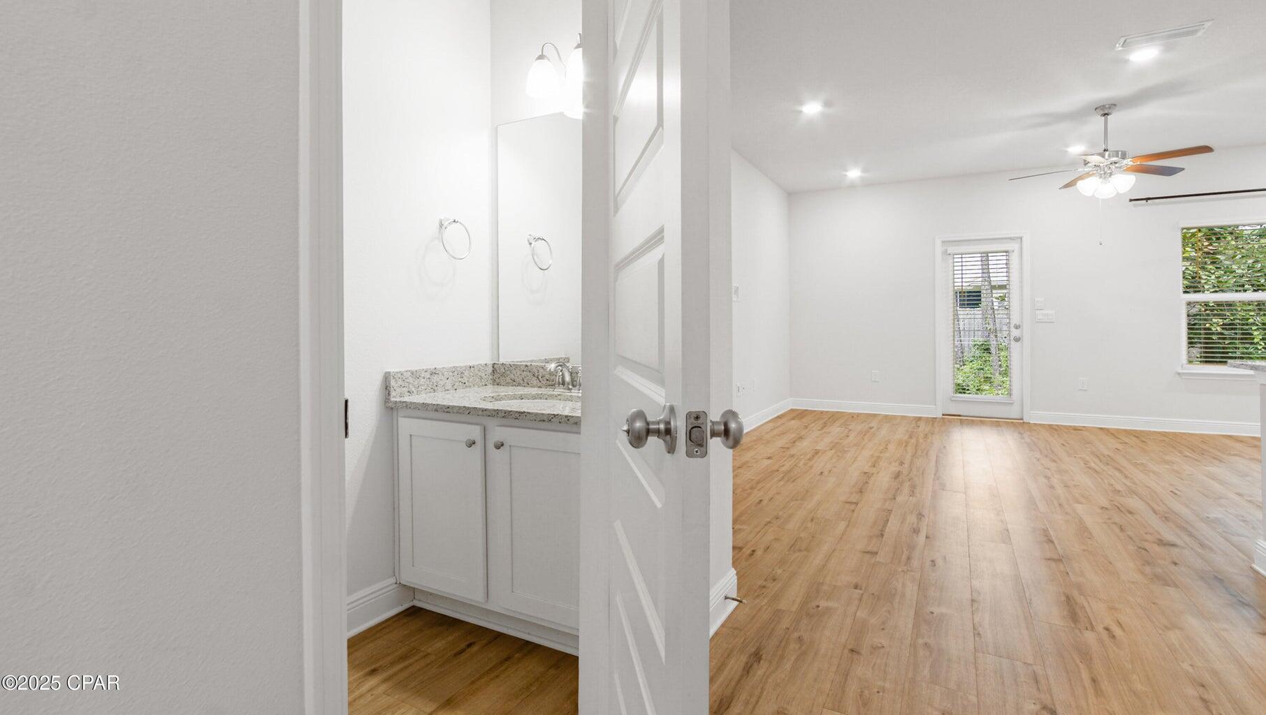 SANDHILL PINES - Residential Lease