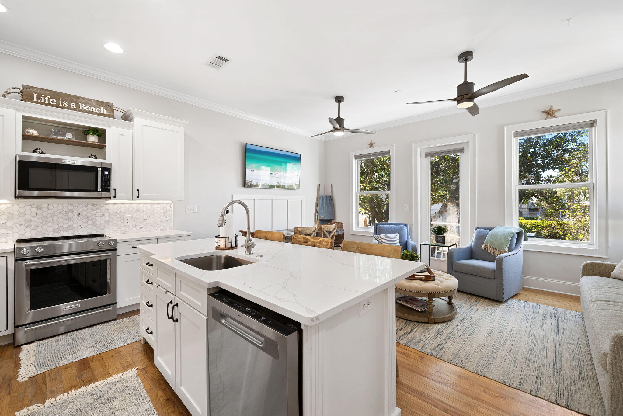 SUMMER PLACE - Residential