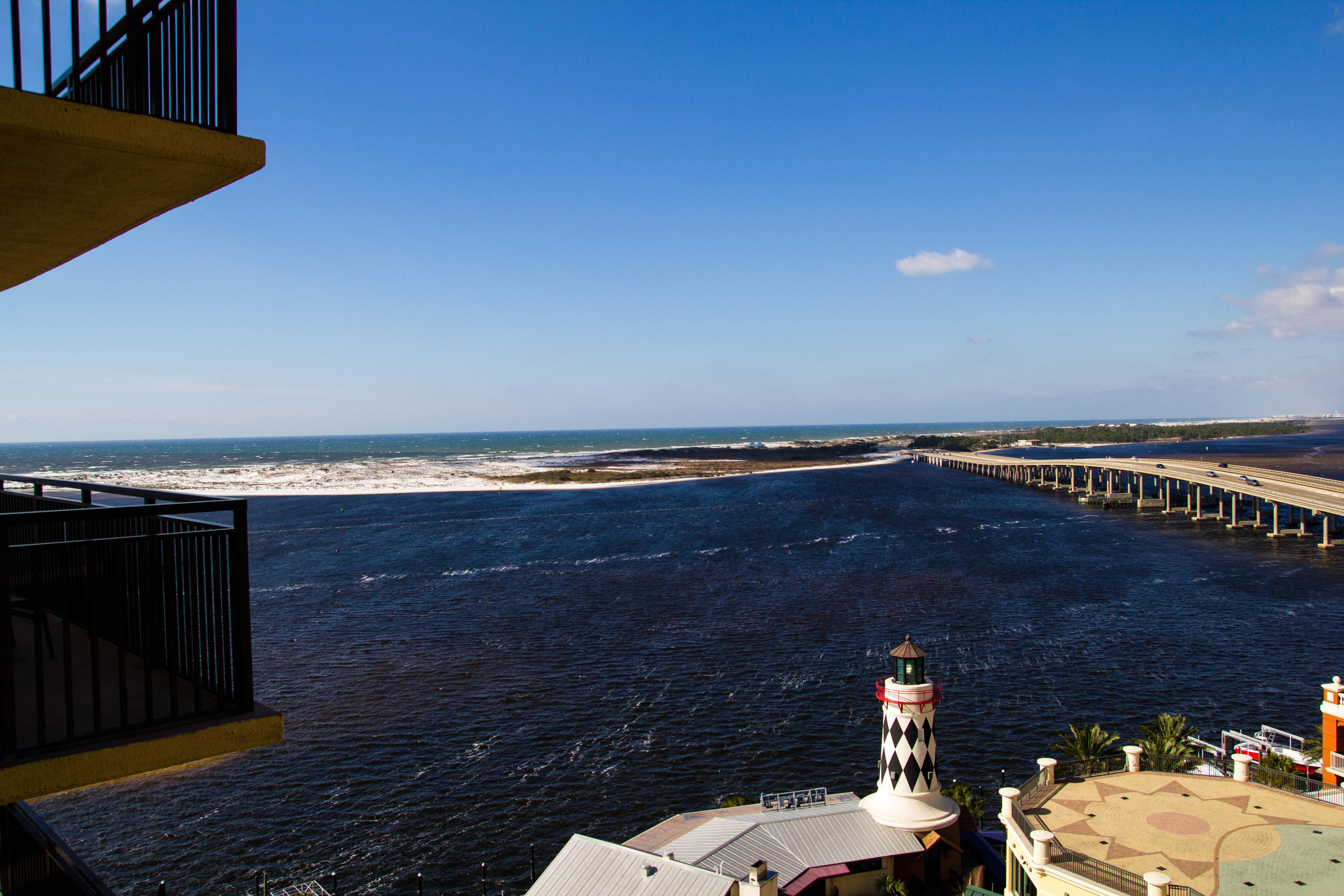 EMERALD GRANDE - Residential