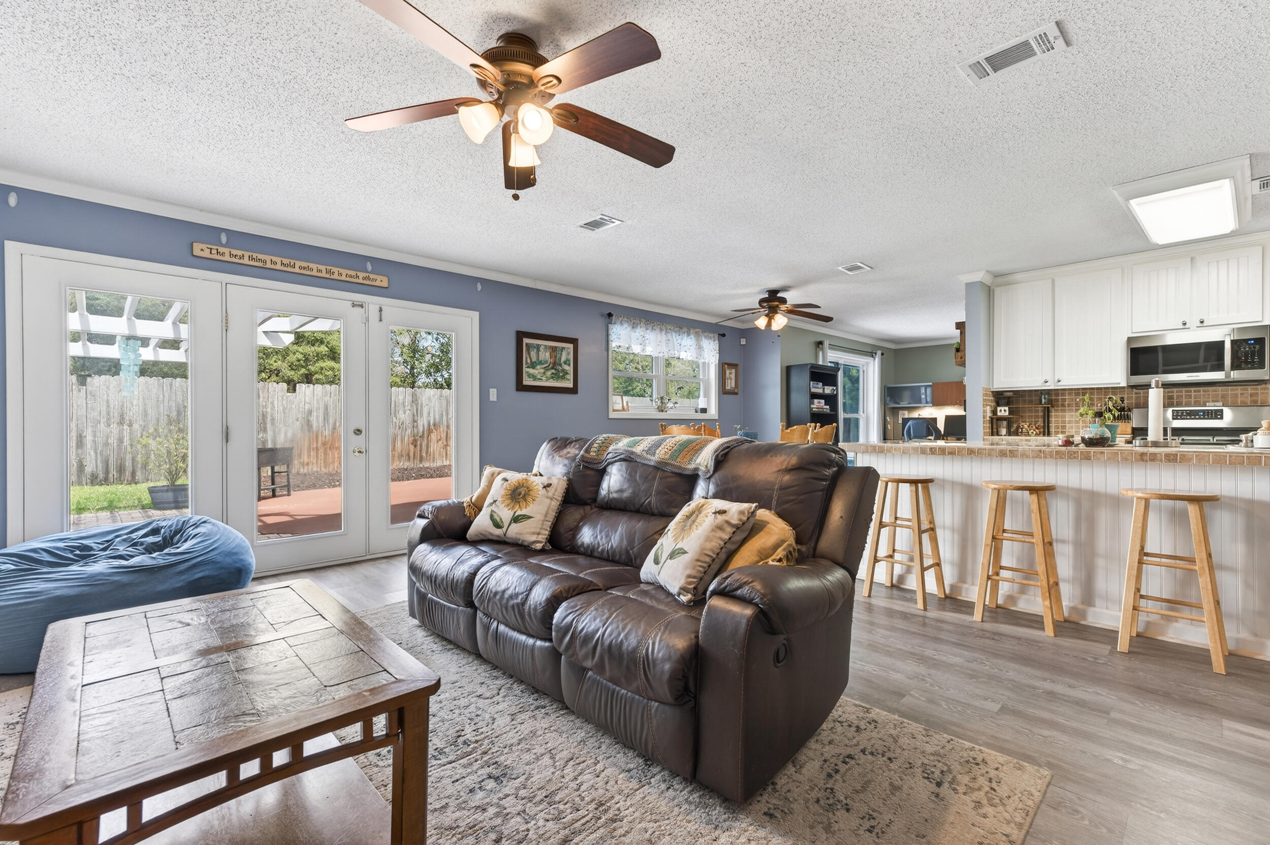 FOREST MANOR - Residential