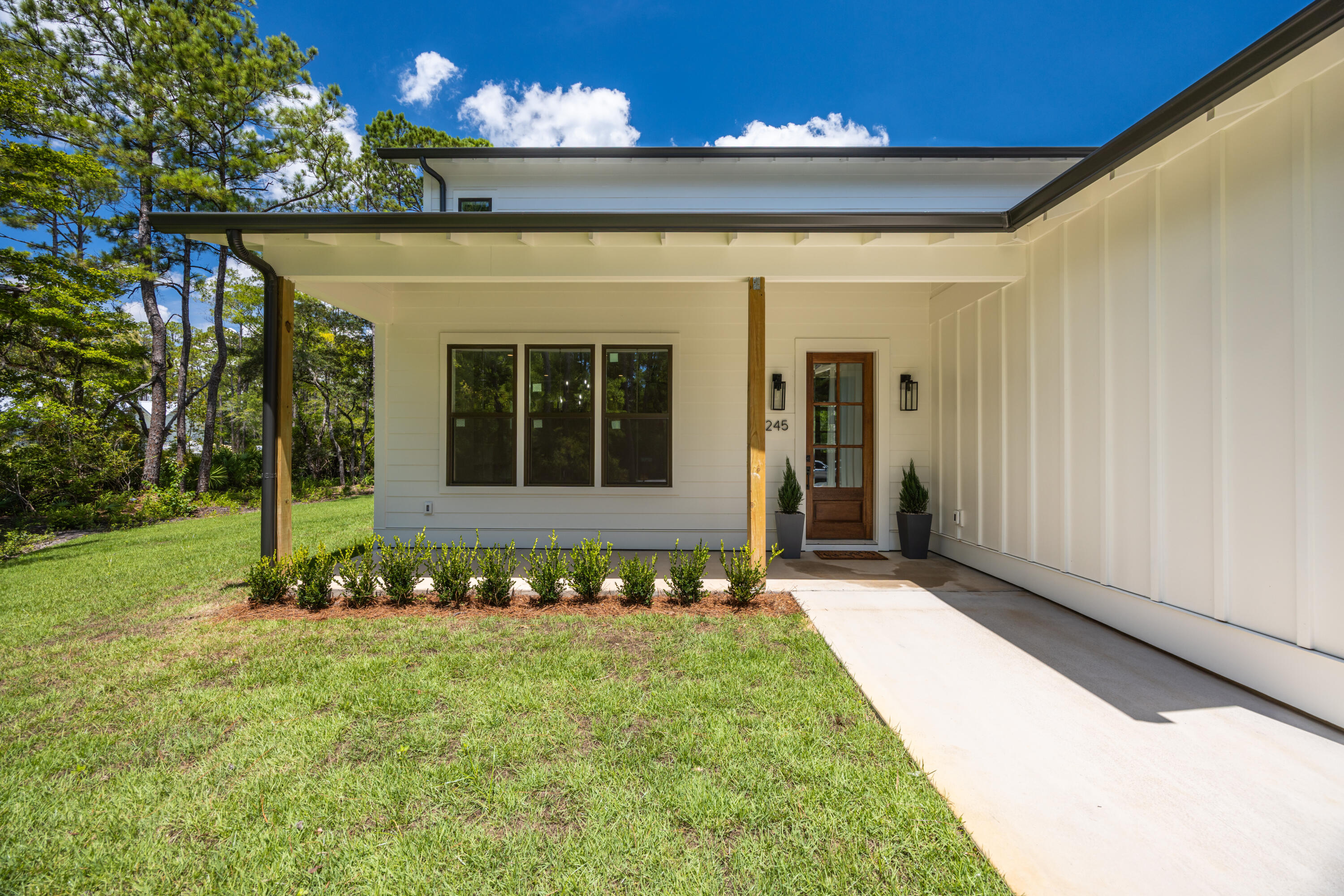 CROSS CREEK SHORES - Residential