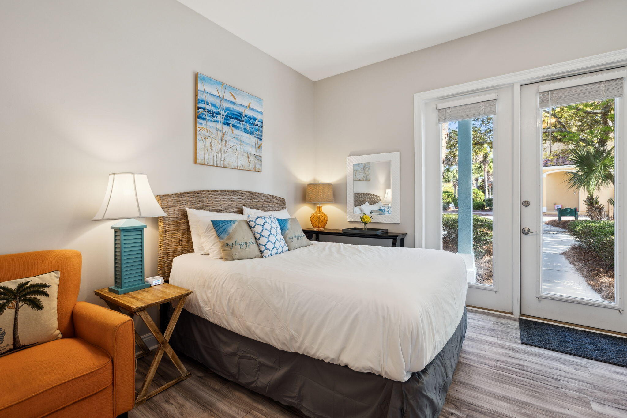 LA VALENCIA BEACH RESORT - Residential