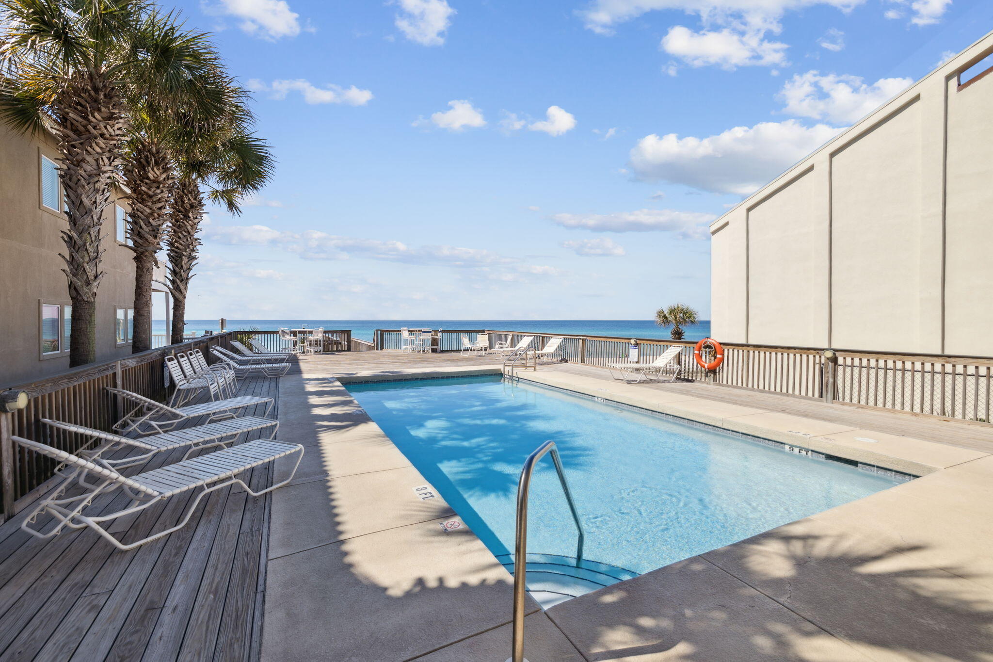 LA VALENCIA BEACH RESORT - Residential