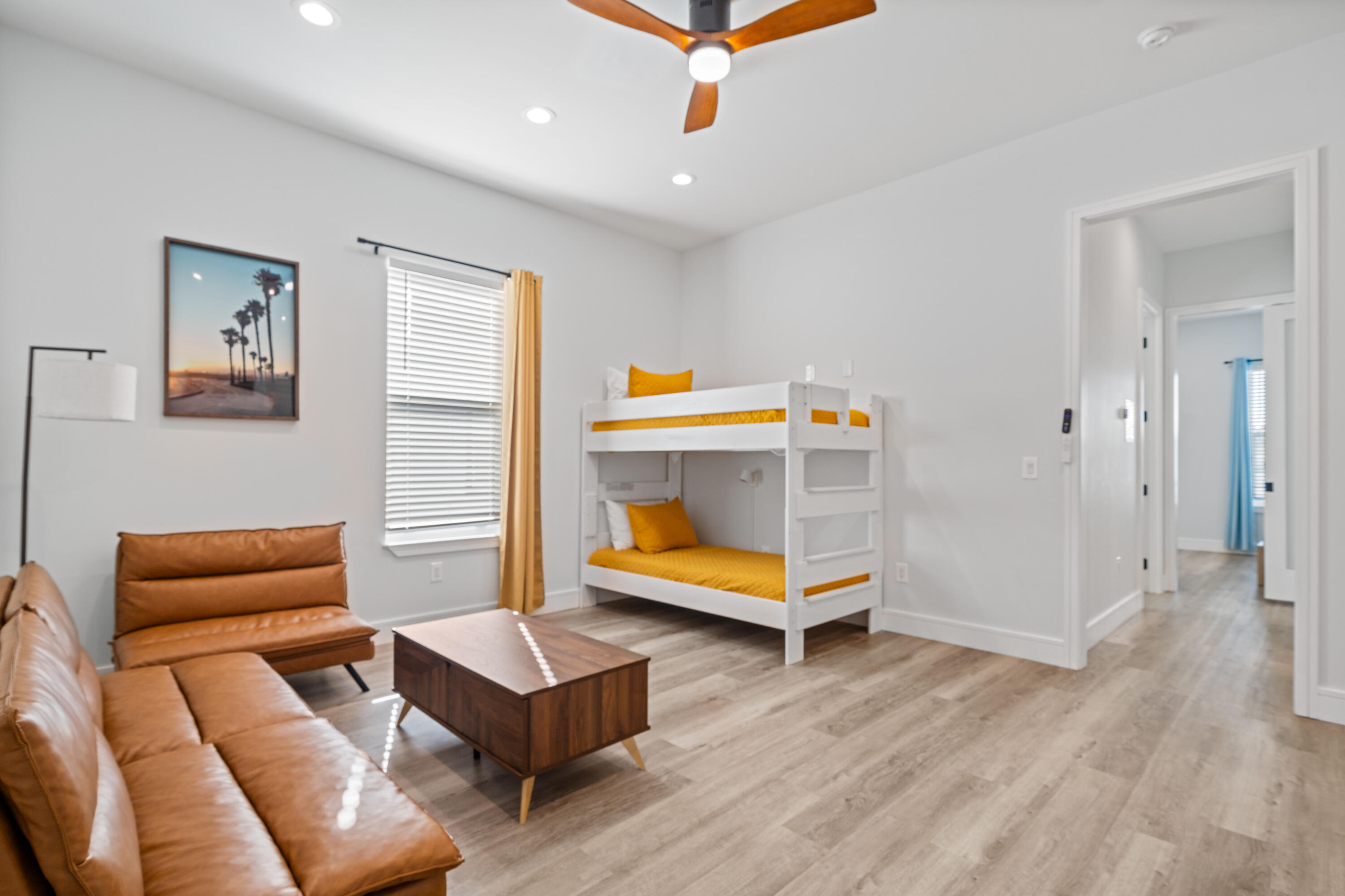 EL CENTRO BEACH - Residential