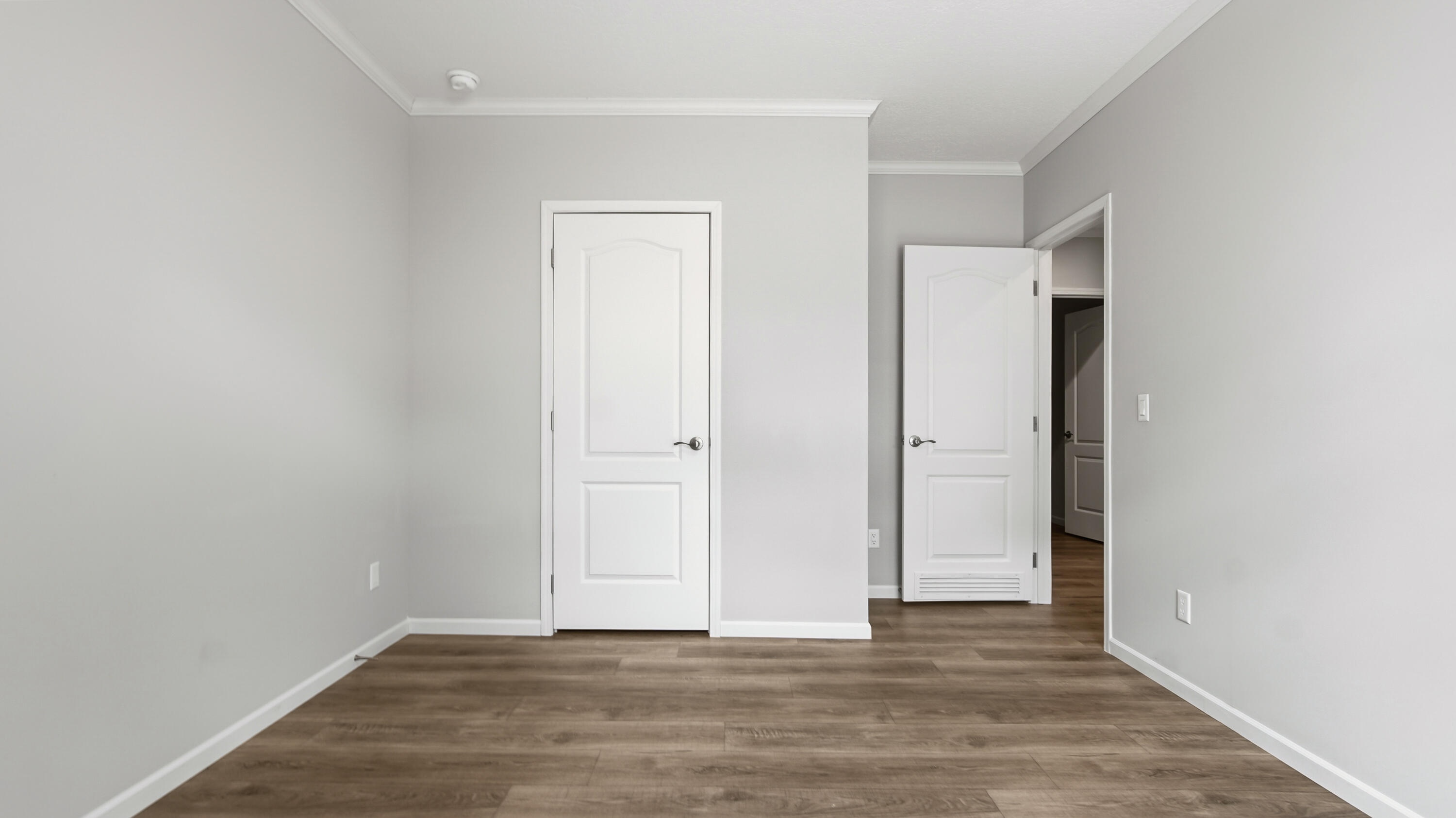 LOTS 7 & 8 BLK 60 OAKWOOD HILLS UNIT III PB 4-2 OR 2693-1075 OR 3030-214 OR 3224-2041 OR 3270-2485 - Residential