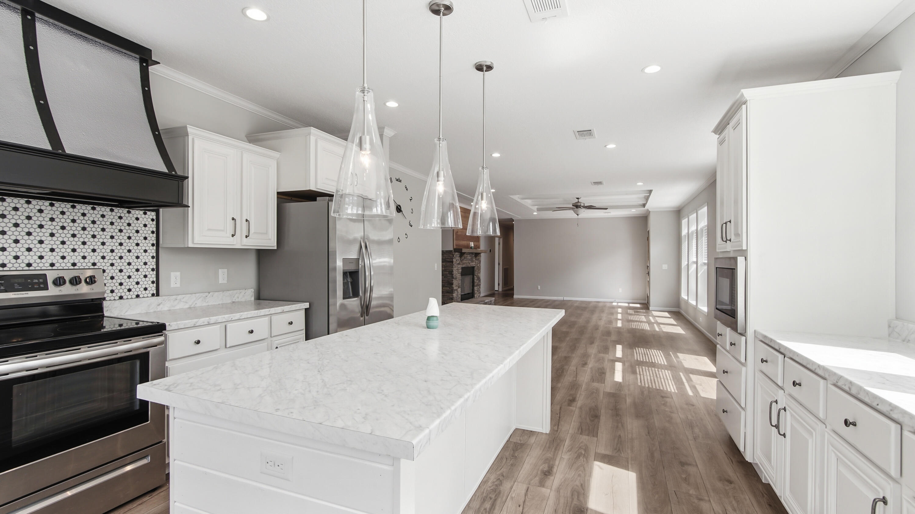 LOTS 7 & 8 BLK 60 OAKWOOD HILLS UNIT III PB 4-2 OR 2693-1075 OR 3030-214 OR 3224-2041 OR 3270-2485 - Residential