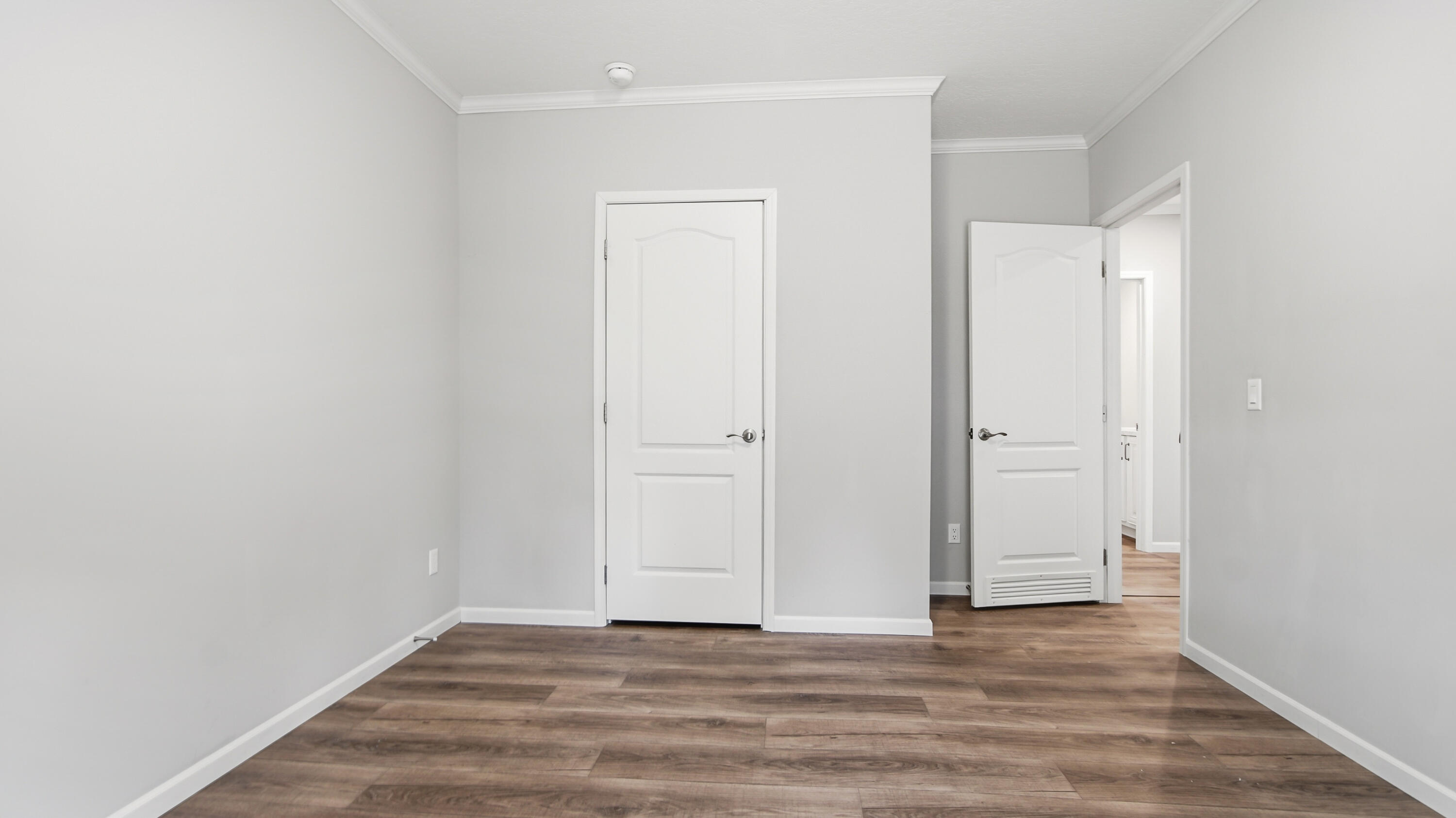 LOTS 7 & 8 BLK 60 OAKWOOD HILLS UNIT III PB 4-2 OR 2693-1075 OR 3030-214 OR 3224-2041 OR 3270-2485 - Residential