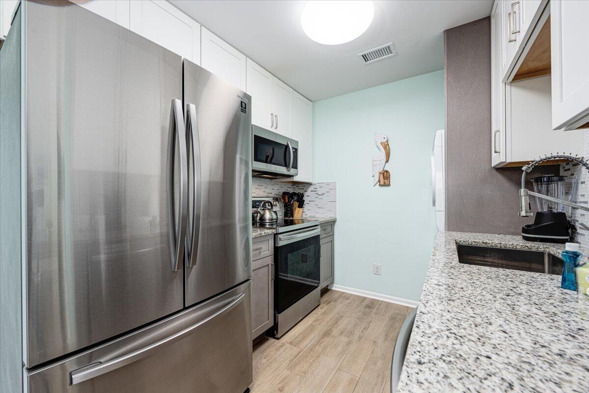 CROSS CREEK CLUB CONDO - Residential