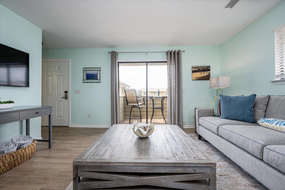 CROSS CREEK CLUB CONDO - Residential