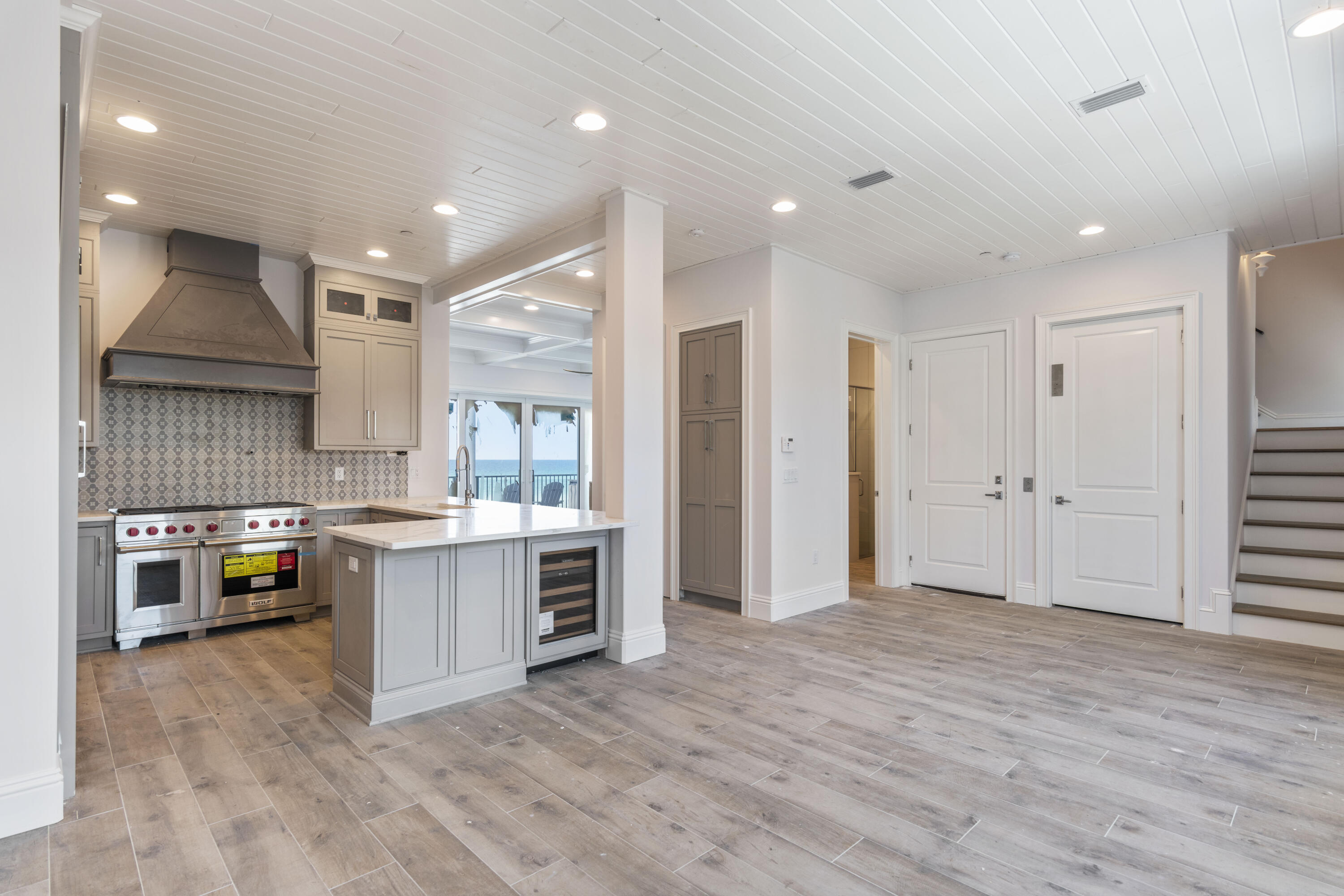 BEACHSIDE ESTATES - Residential