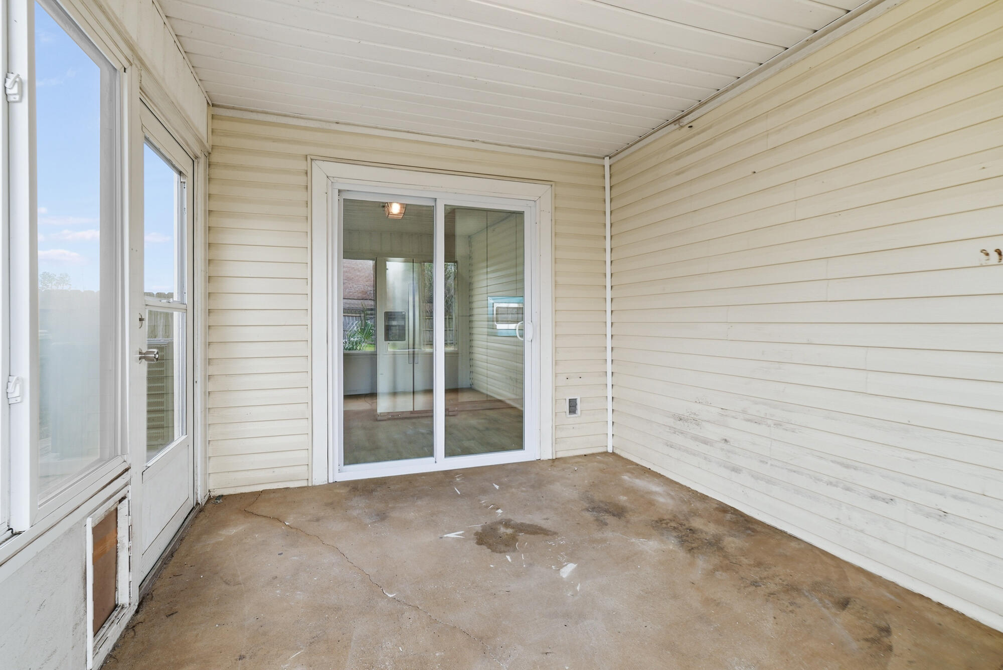 DERBY WOODS - Residential